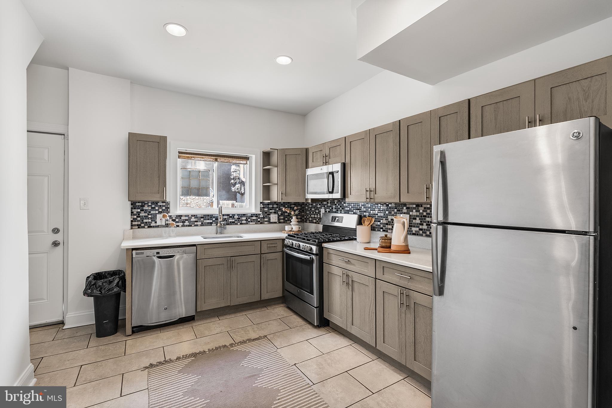 EAST PASSYUNK CROSSING - Residential