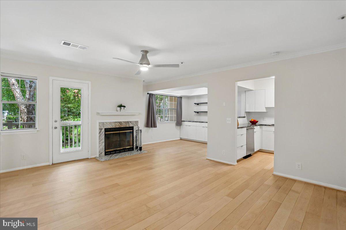 THE GABLES ON TUCKERMAN - Residential