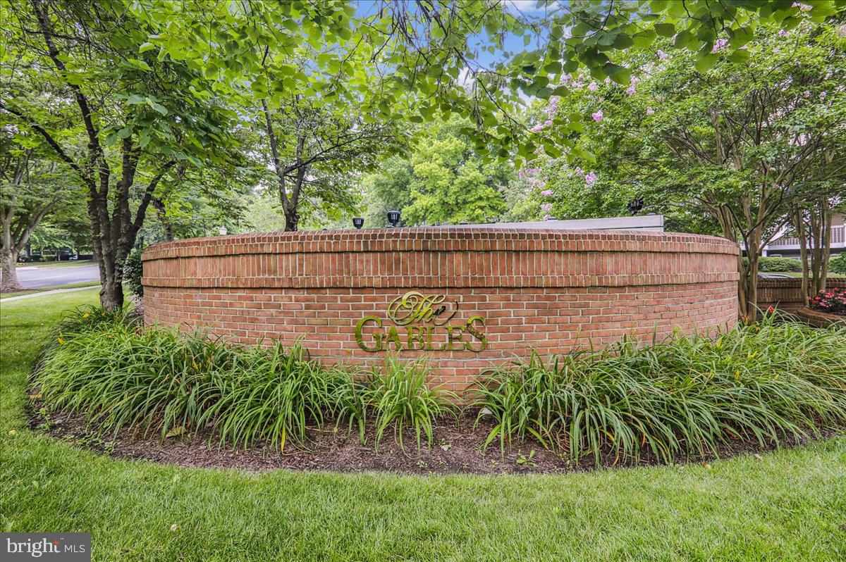 THE GABLES ON TUCKERMAN - Residential