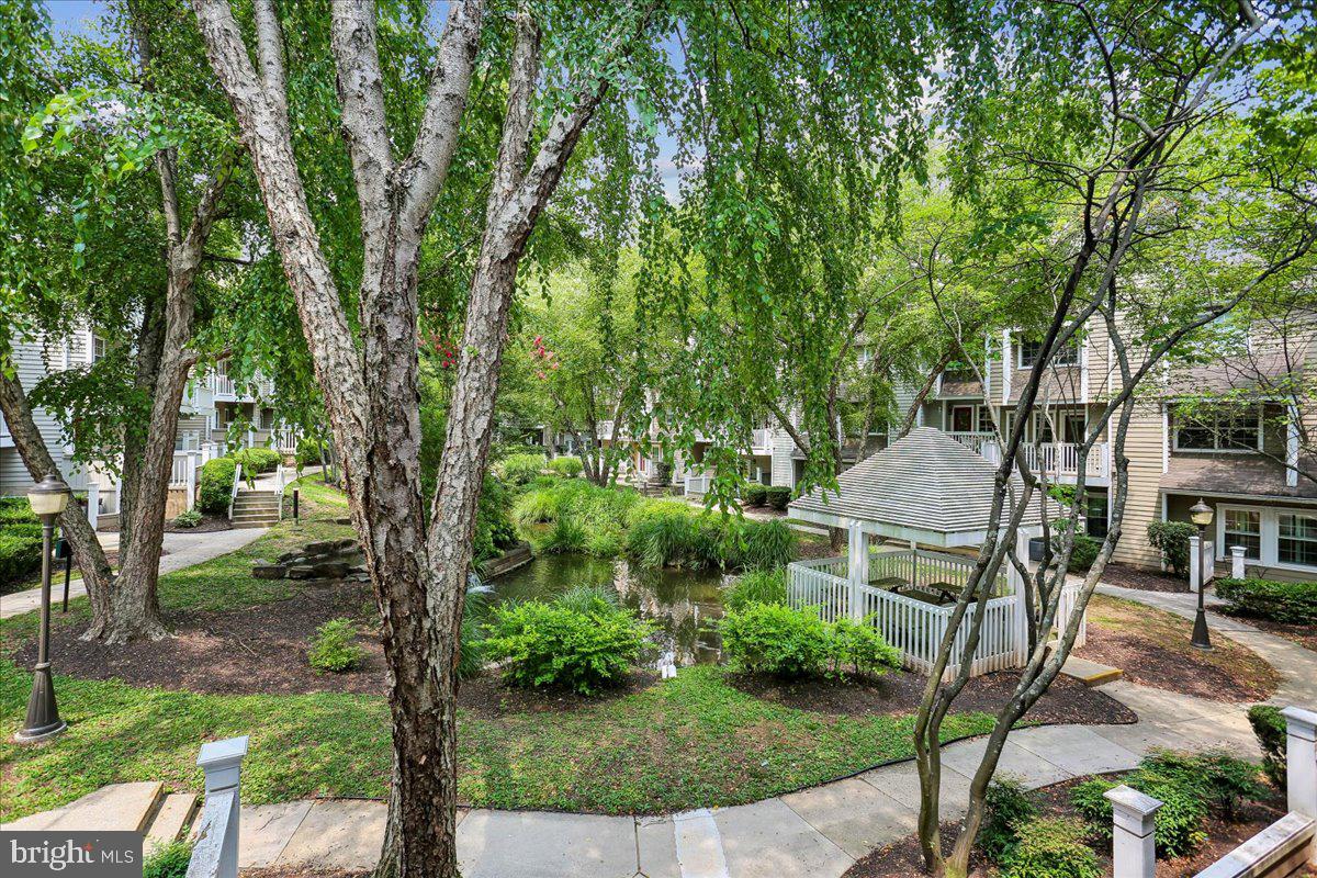 THE GABLES ON TUCKERMAN - Residential