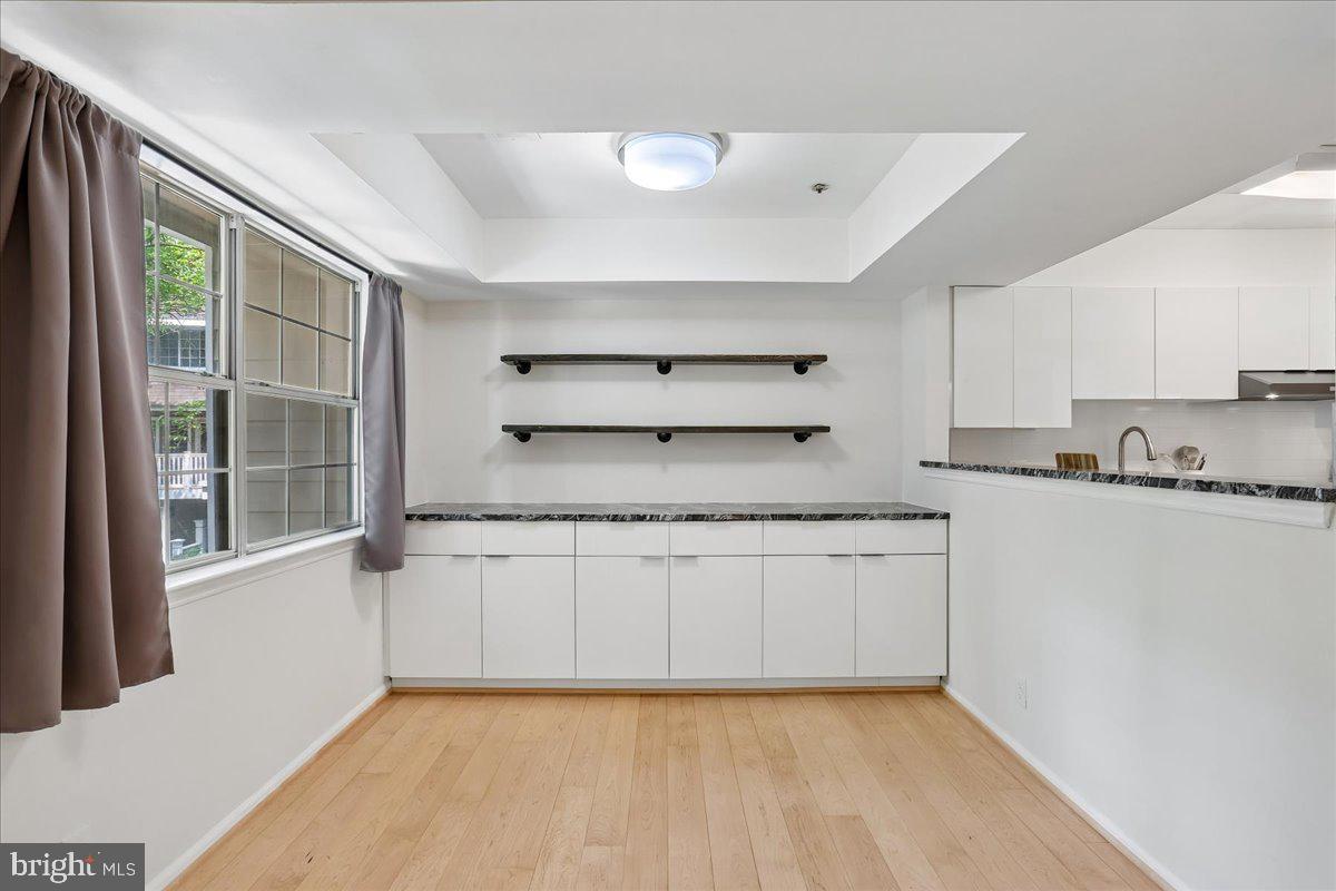 THE GABLES ON TUCKERMAN - Residential