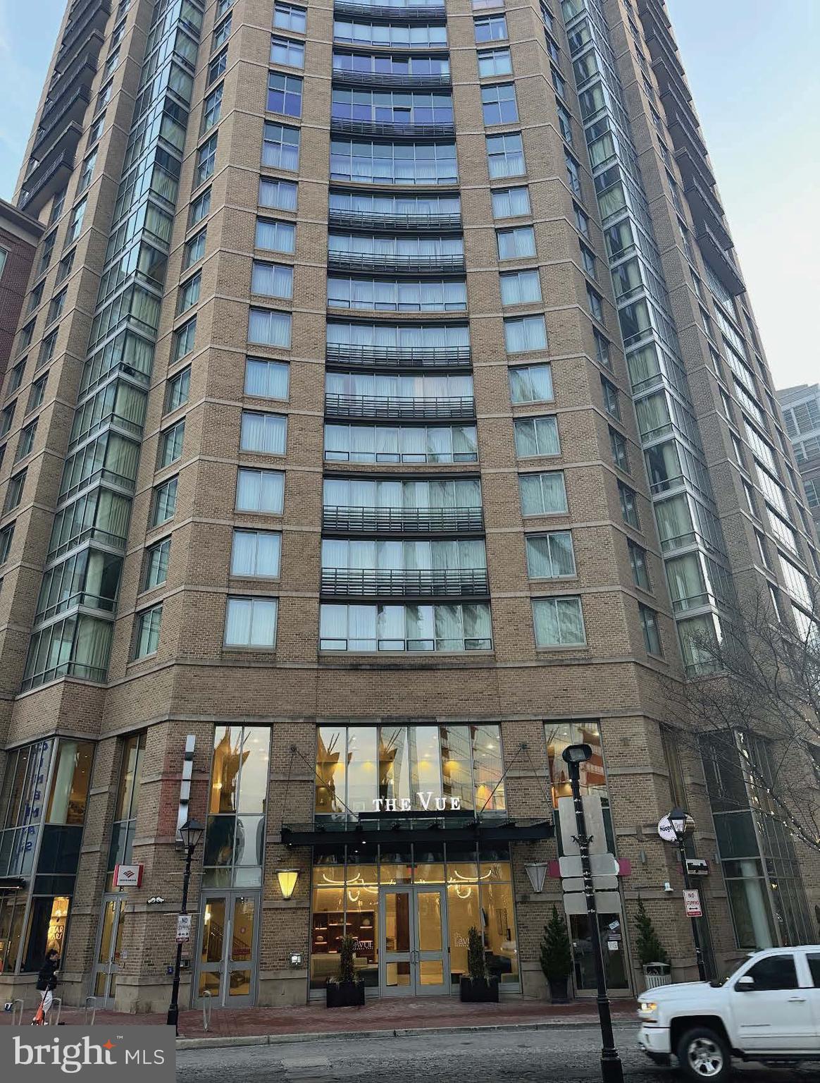 HARBOR EAST - Residential