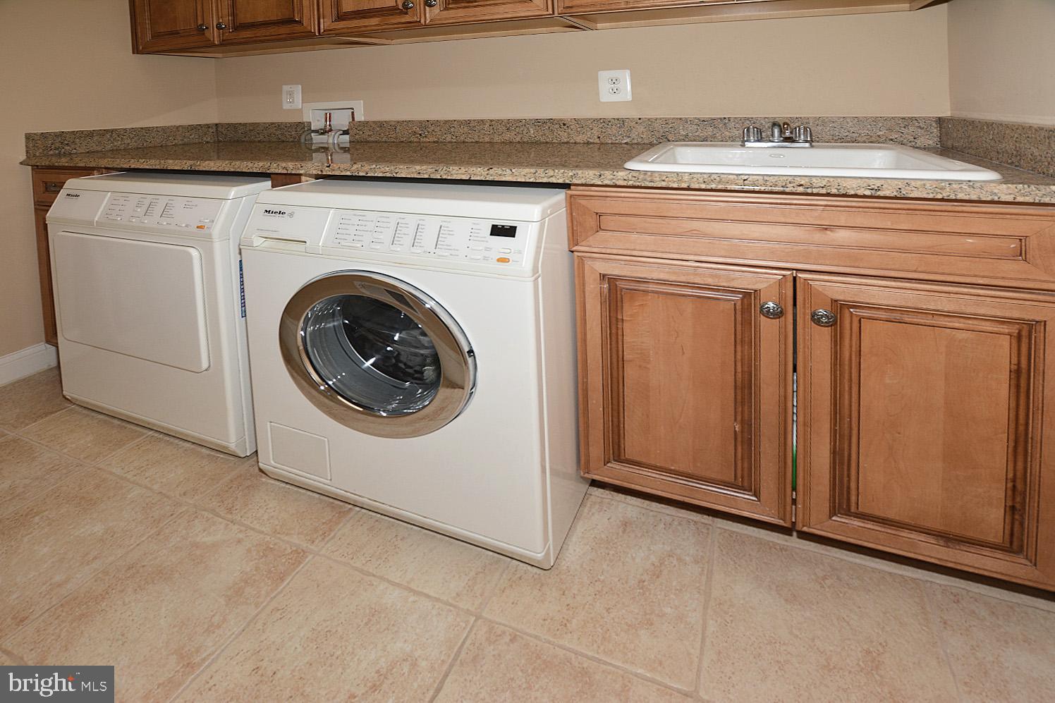 RUGBY ROAD - Residential Lease