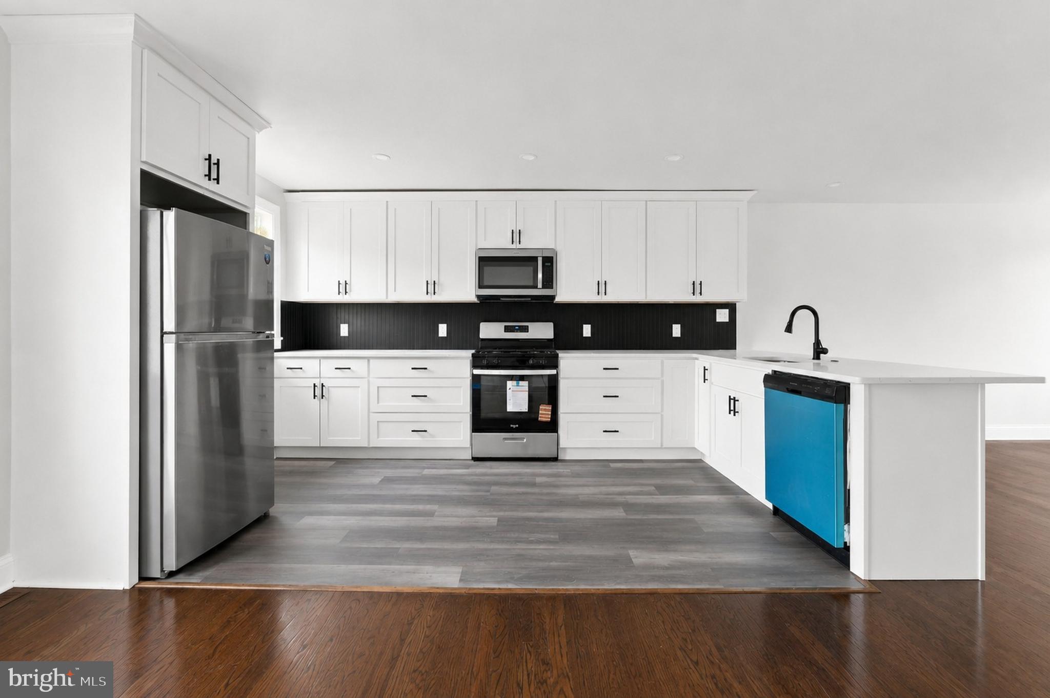 SHARON HILL - Residential