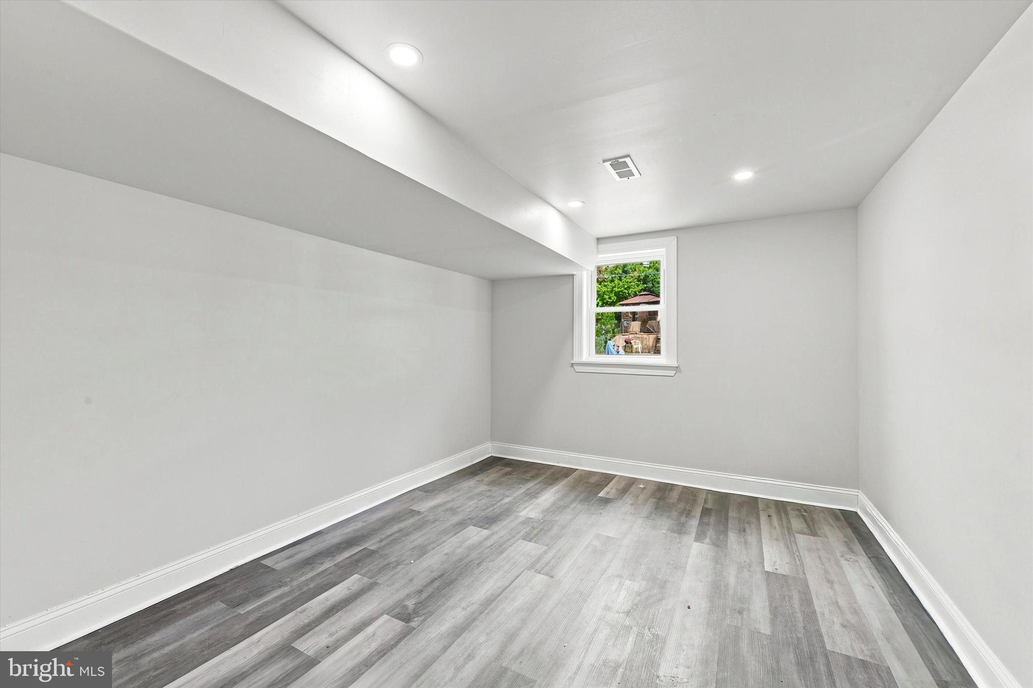 SHARON HILL - Residential
