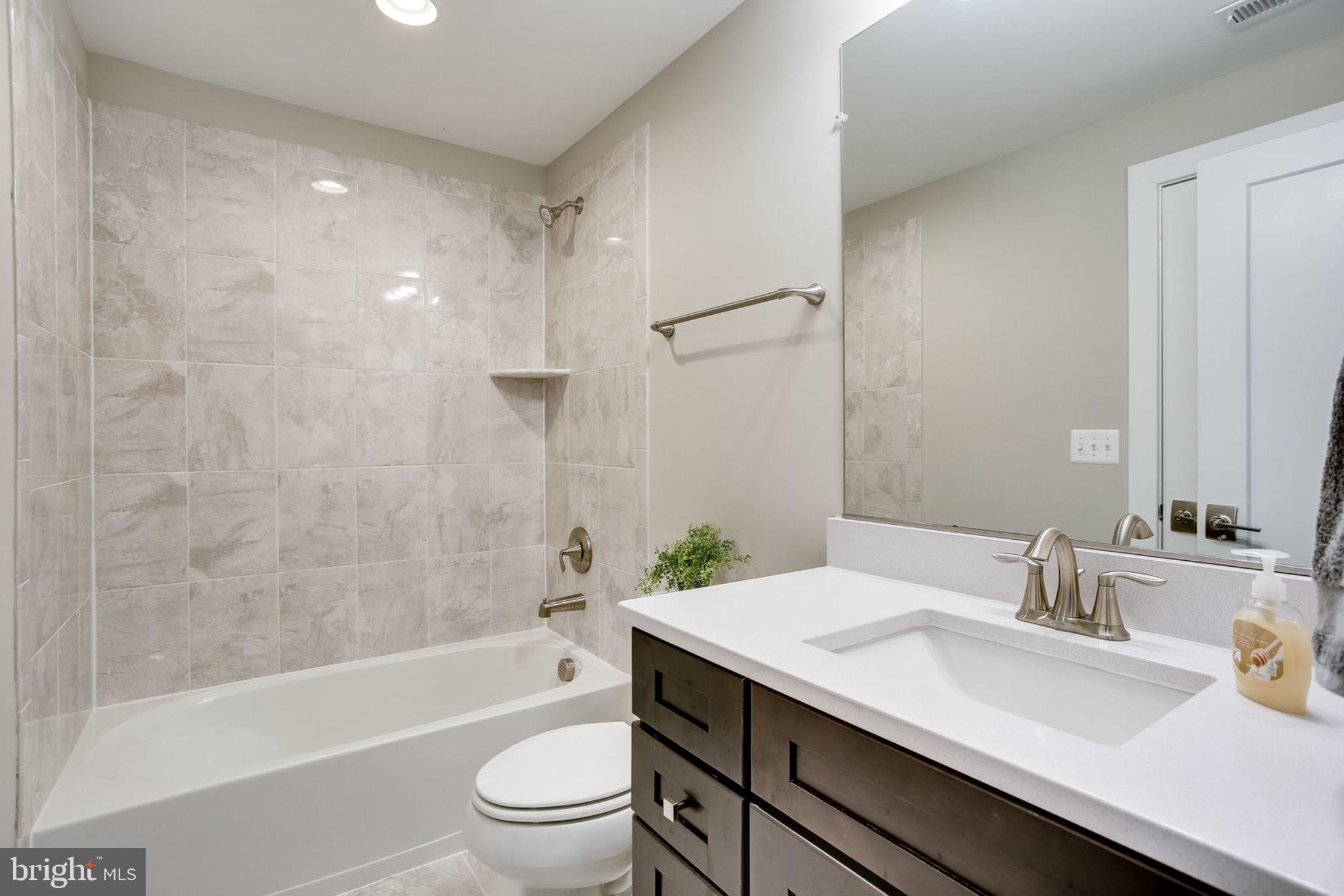 BRADDOCK ROAD - Residential