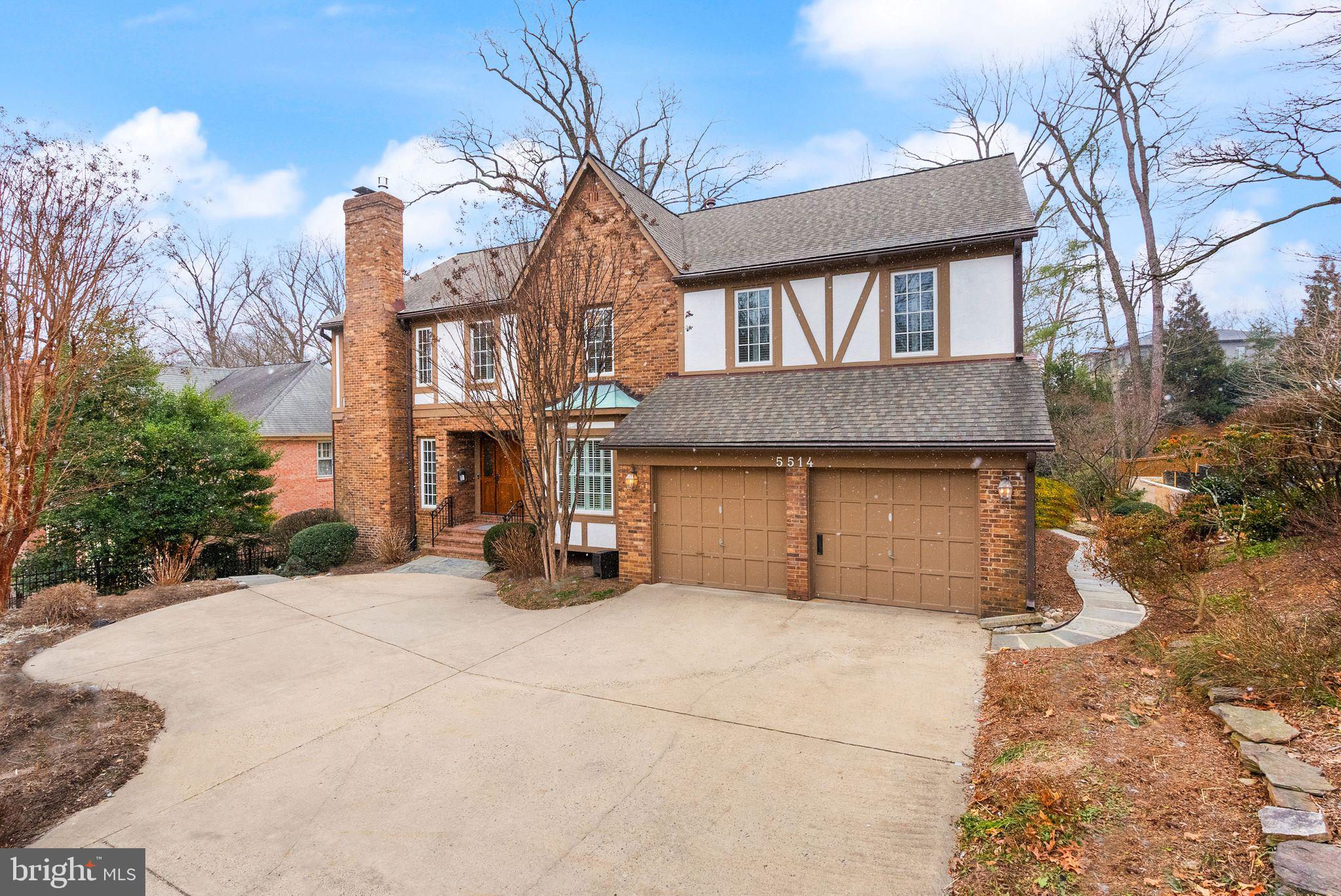 COUNTRY CLUB ESTATES - Residential