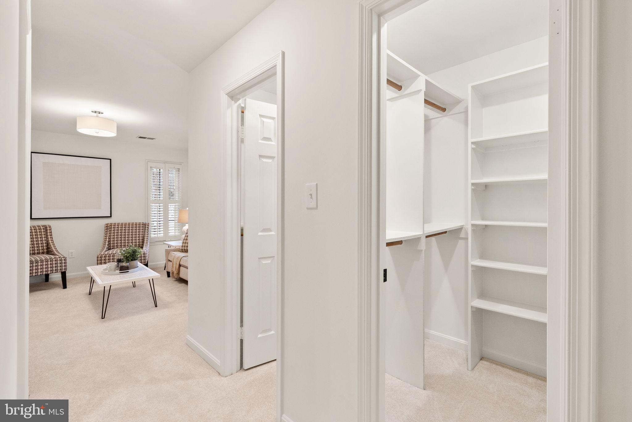 COUNTRY CLUB ESTATES - Residential