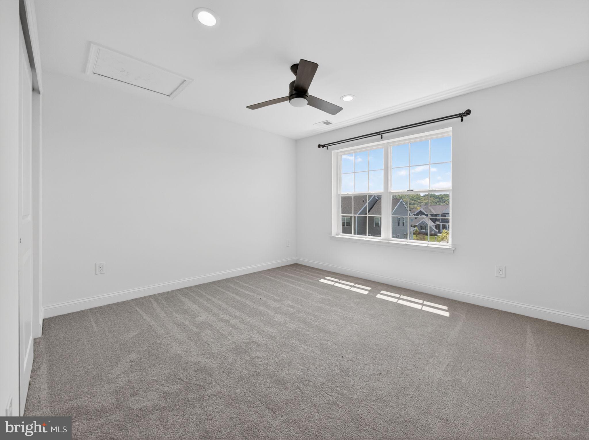 RIVERVIEW ESTATES - Residential