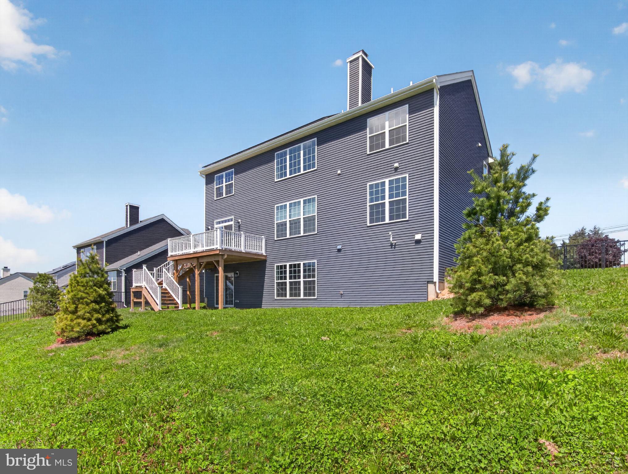 RIVERVIEW ESTATES - Residential