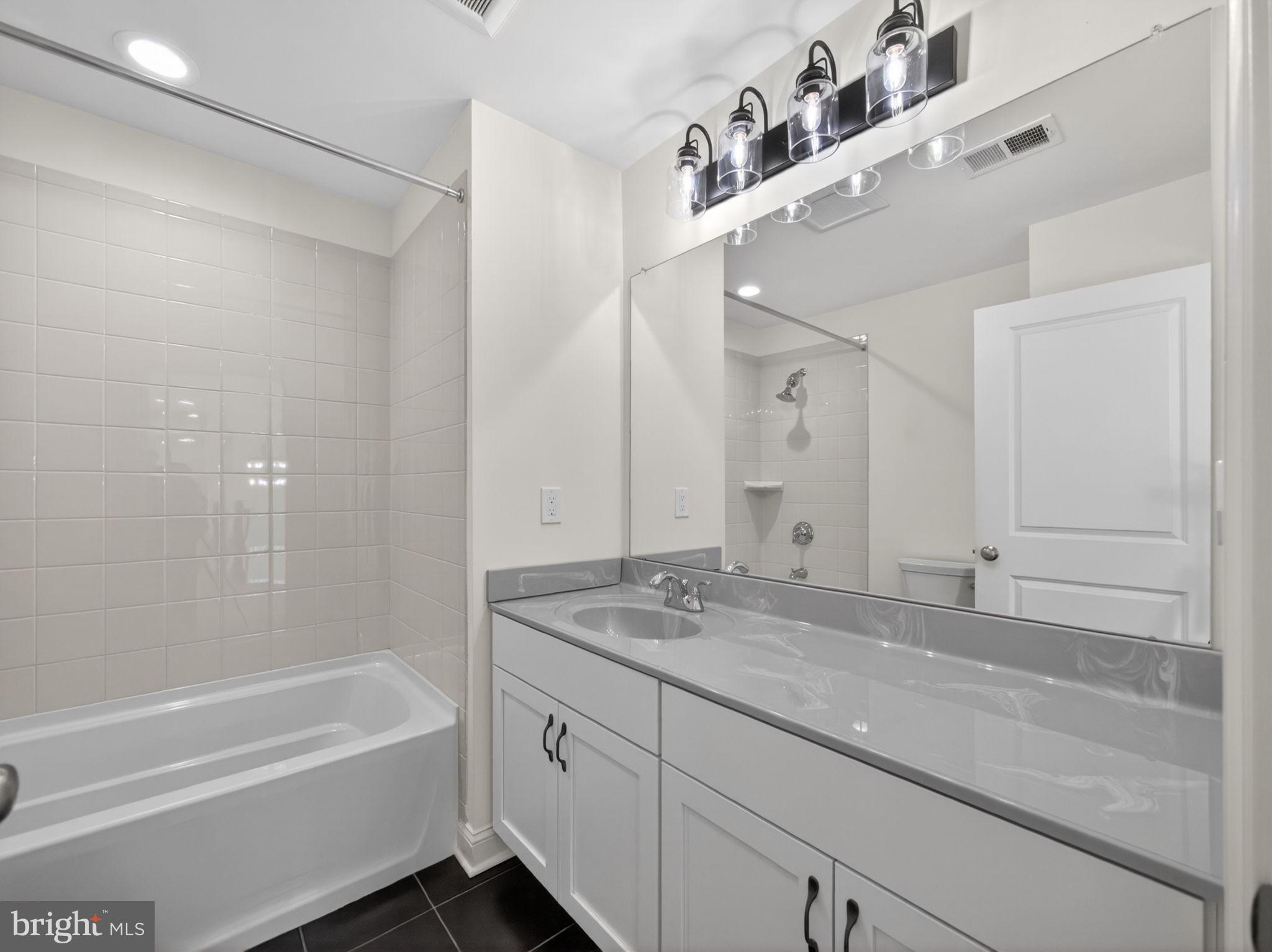 RIVERVIEW ESTATES - Residential