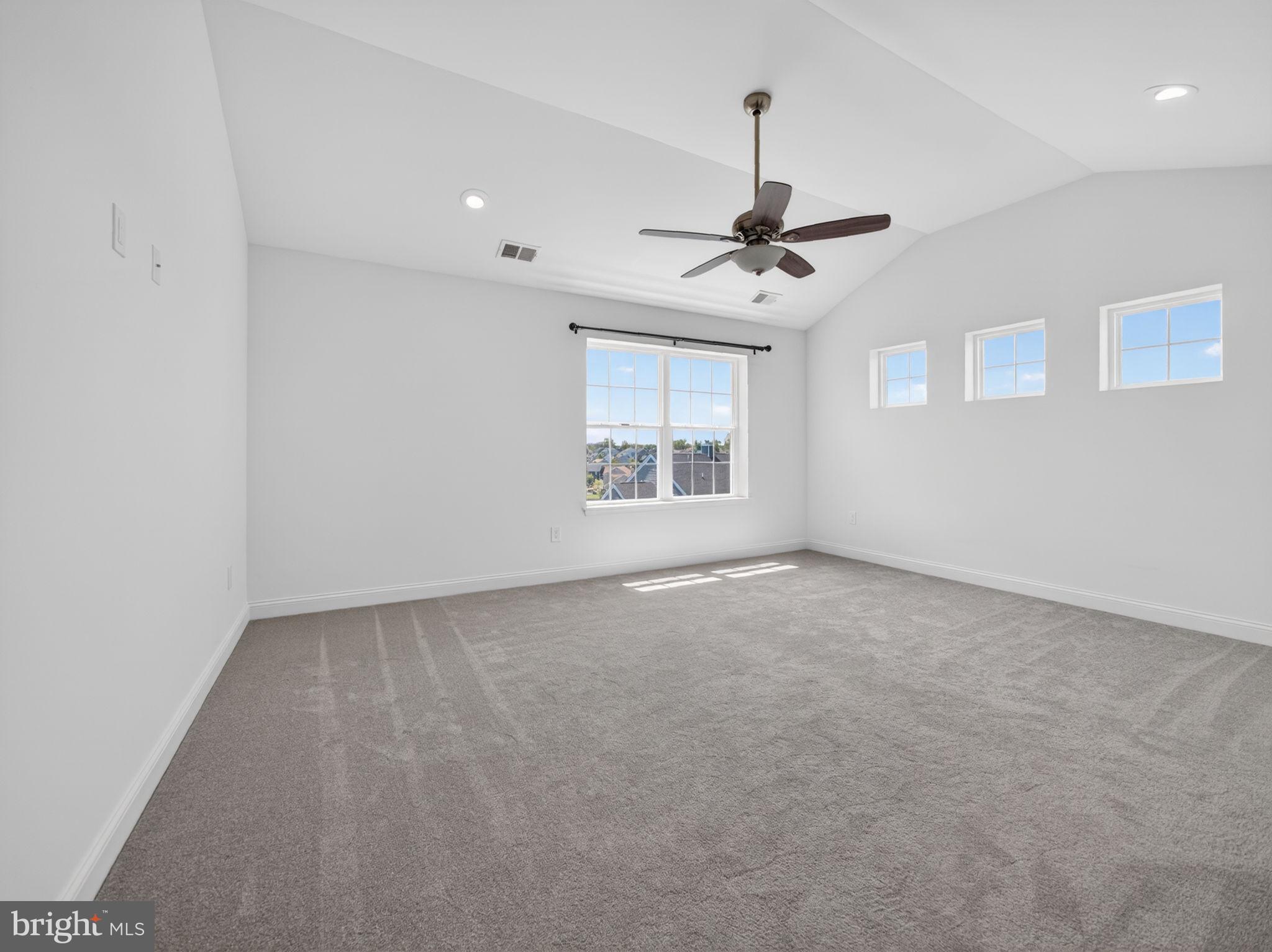 RIVERVIEW ESTATES - Residential