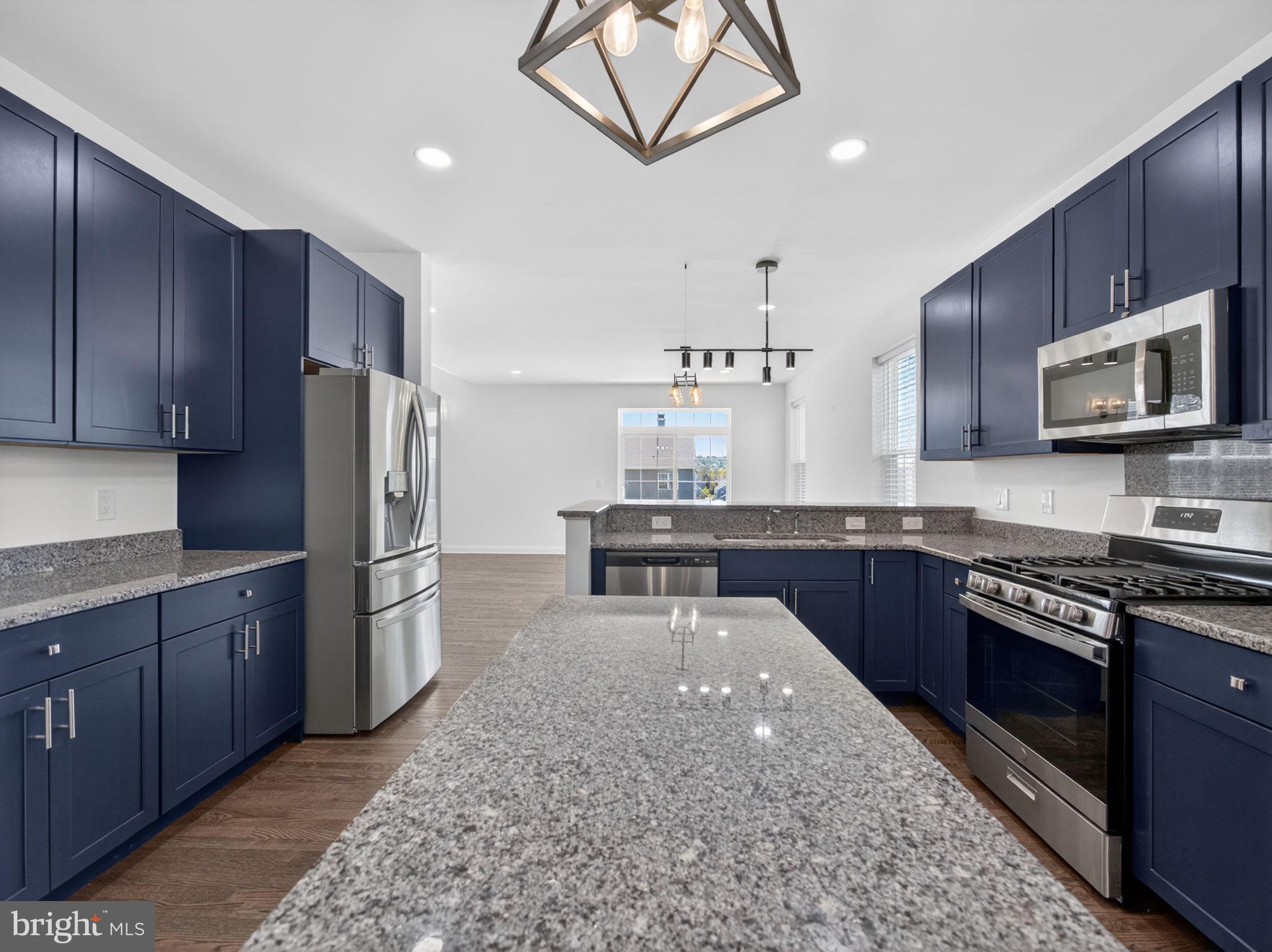 RIVERVIEW ESTATES - Residential