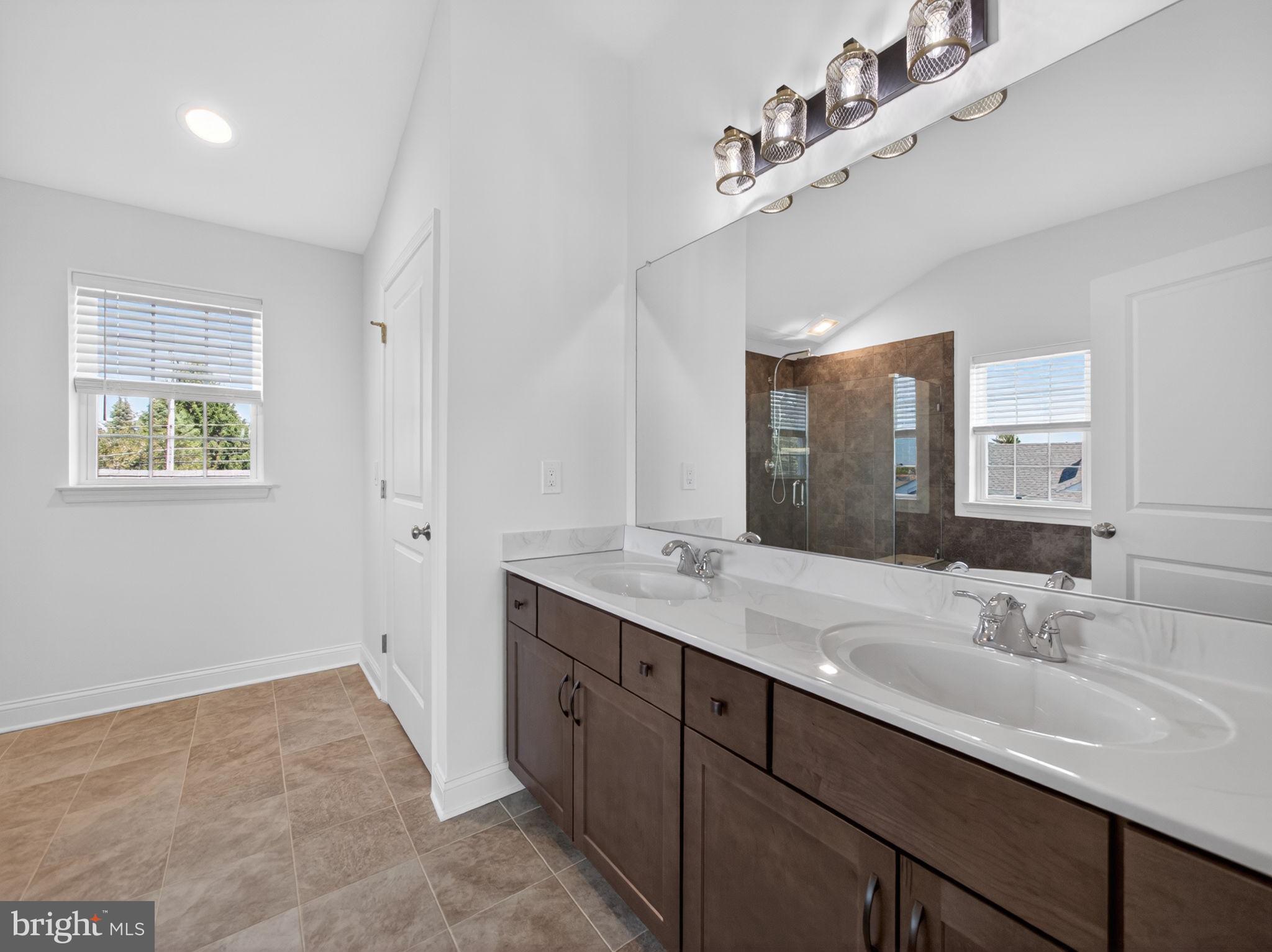 RIVERVIEW ESTATES - Residential