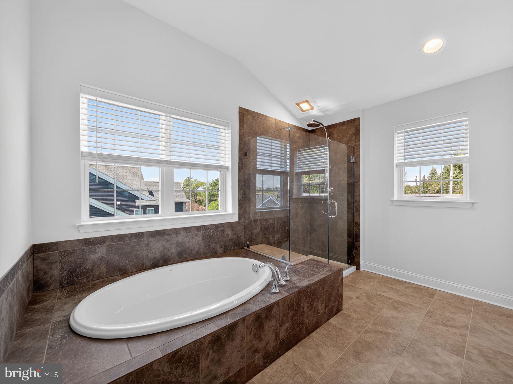RIVERVIEW ESTATES - Residential