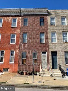HUGE, 3-STORY, ROW, 4/2, VACANT, NEEDS WORK.  Abode Settlement for title work and minimum EMD is $3k and buyer is responsible to pay all transfer tax which is to include both the buyer's and the seller's transfer tax.