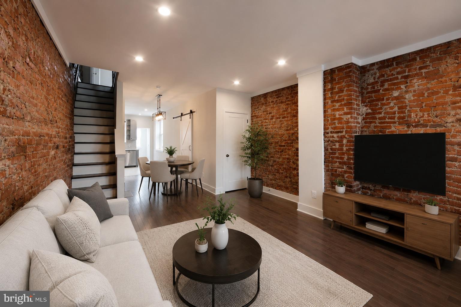 PORT RICHMOND - Residential