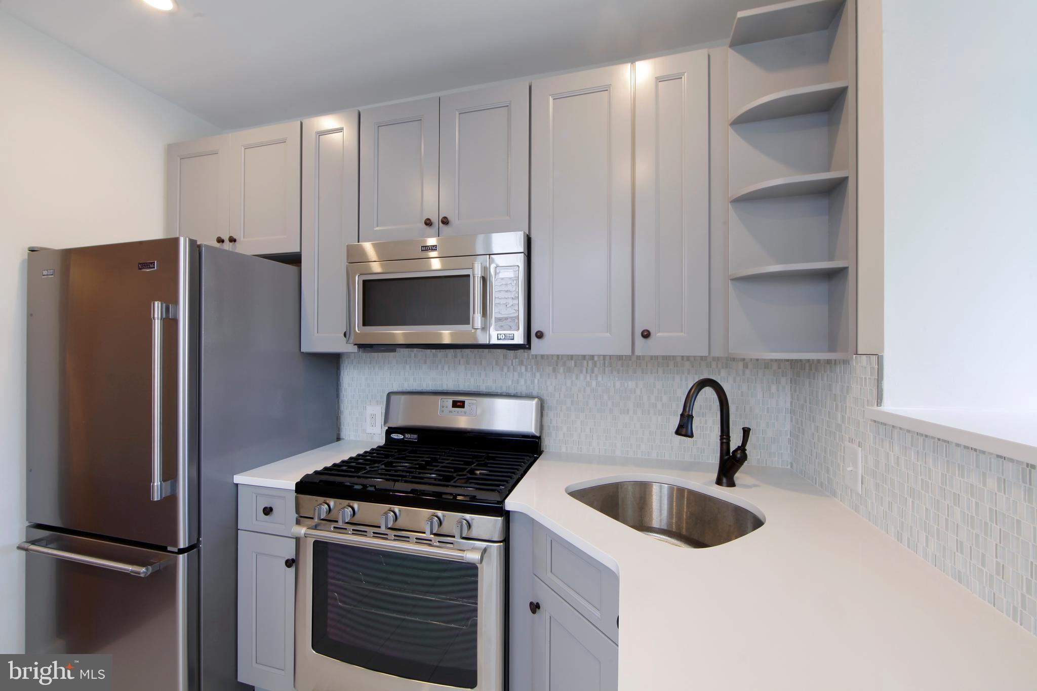PORT RICHMOND - Residential