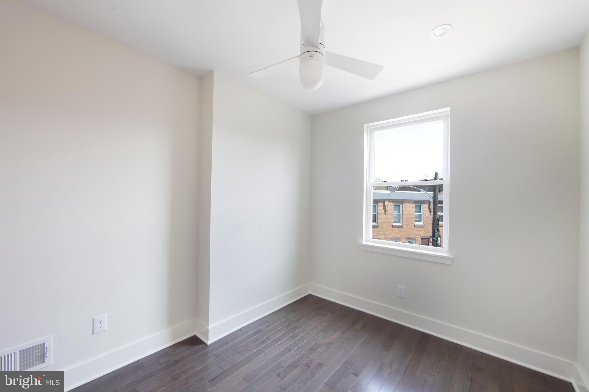 PORT RICHMOND - Residential