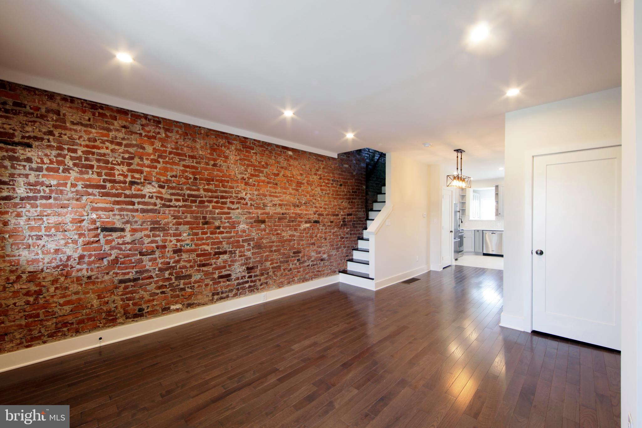 PORT RICHMOND - Residential