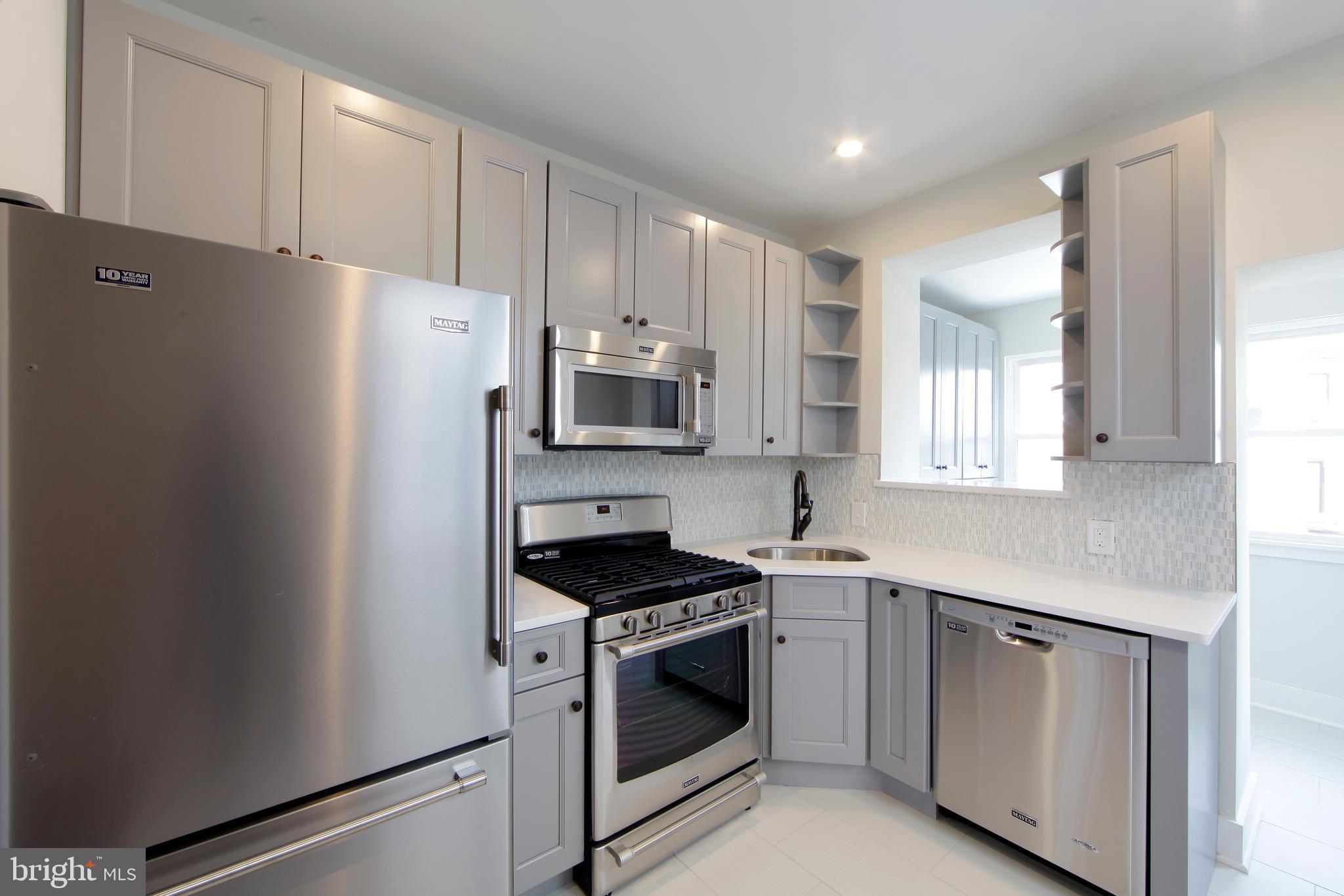 PORT RICHMOND - Residential