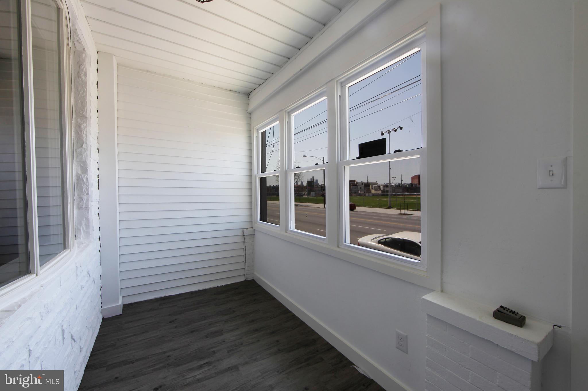 PORT RICHMOND - Residential