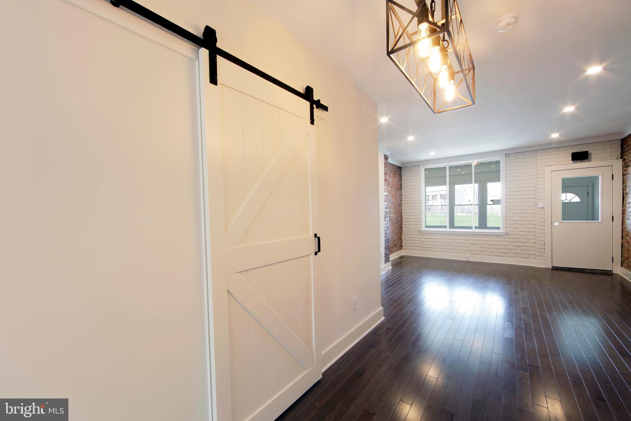 PORT RICHMOND - Residential