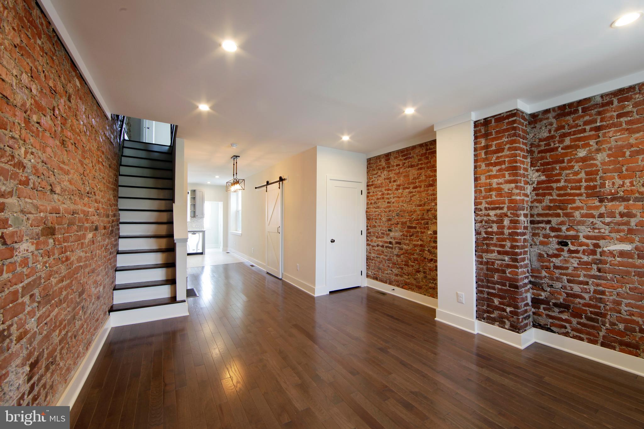 PORT RICHMOND - Residential
