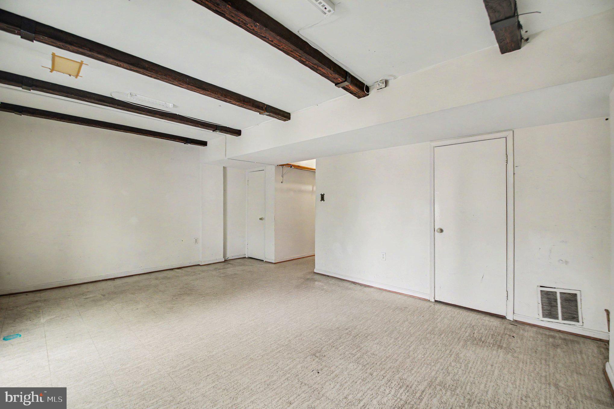 PINEWOOD GREENS - Residential