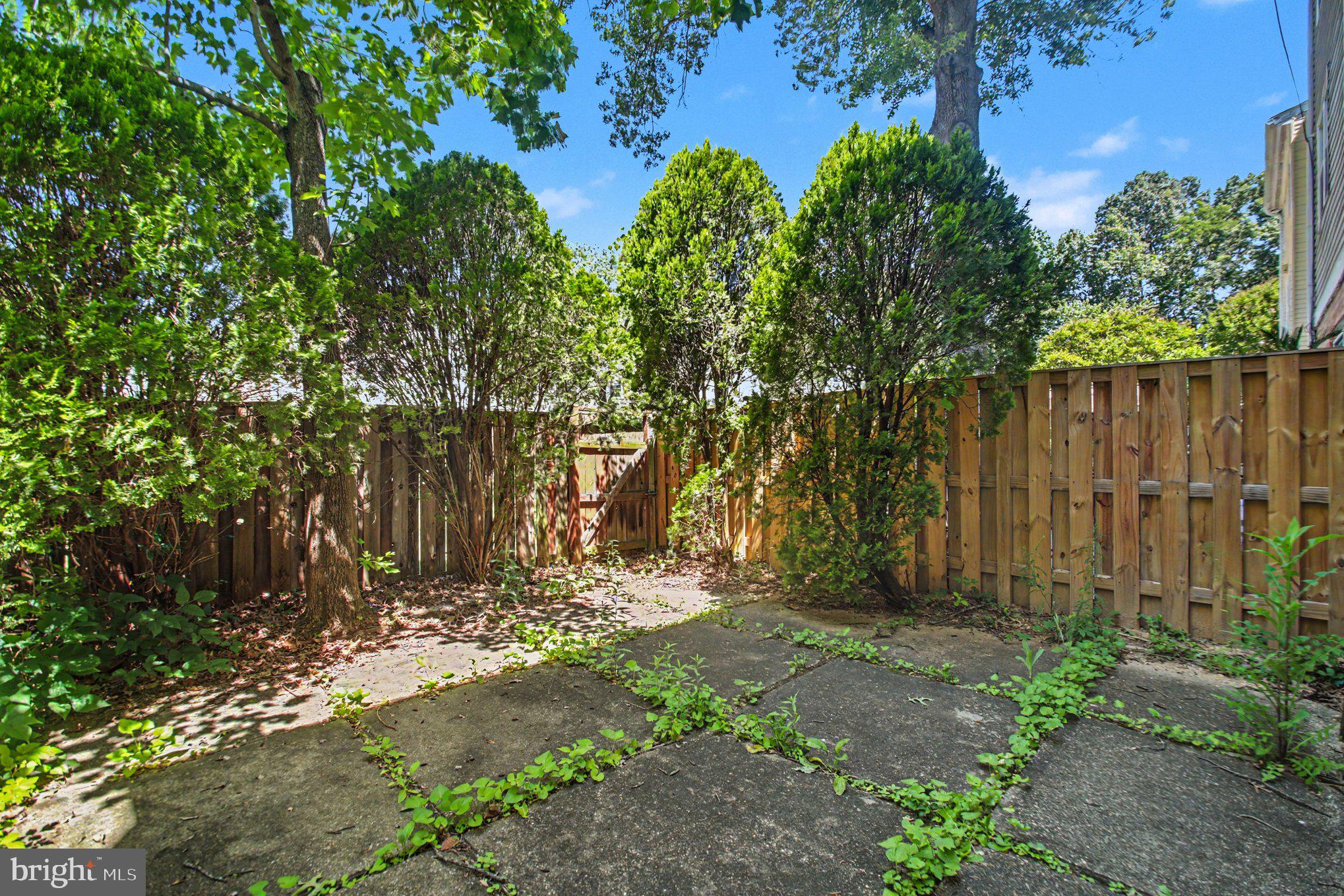PINEWOOD GREENS - Residential