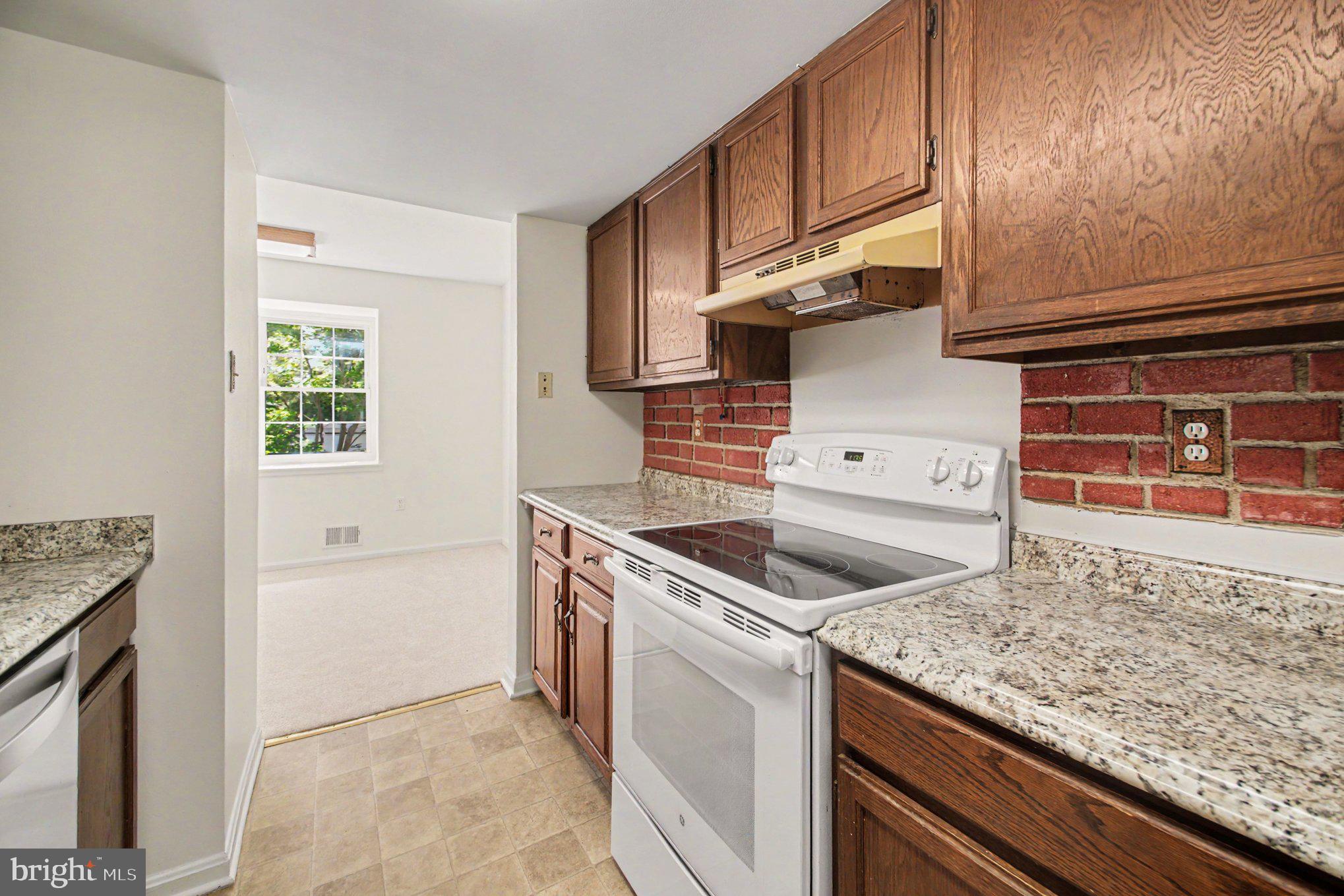 PINEWOOD GREENS - Residential