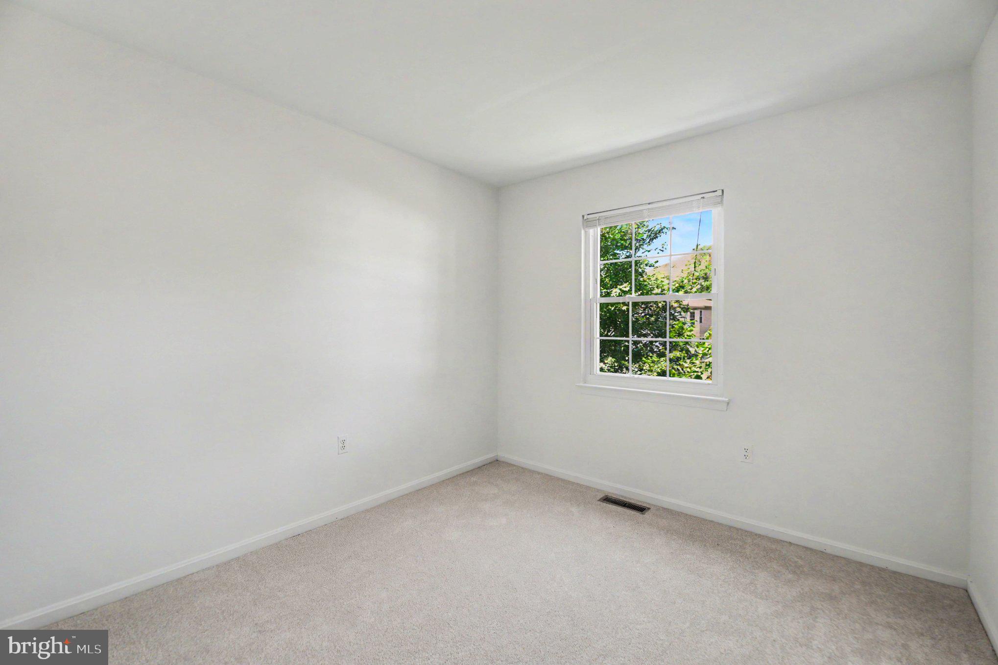 PINEWOOD GREENS - Residential
