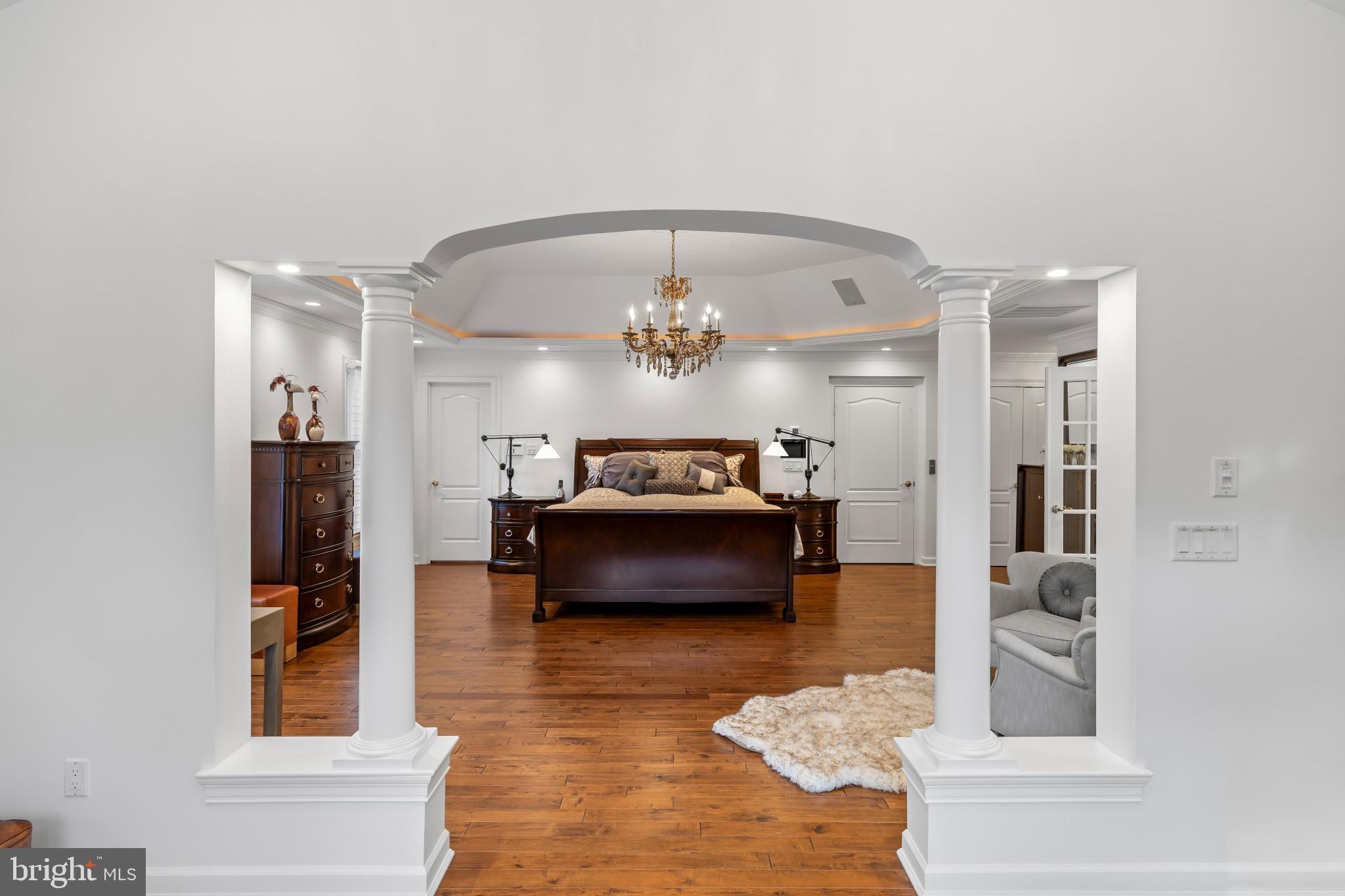 SOUTH RIVER COLONY - Residential