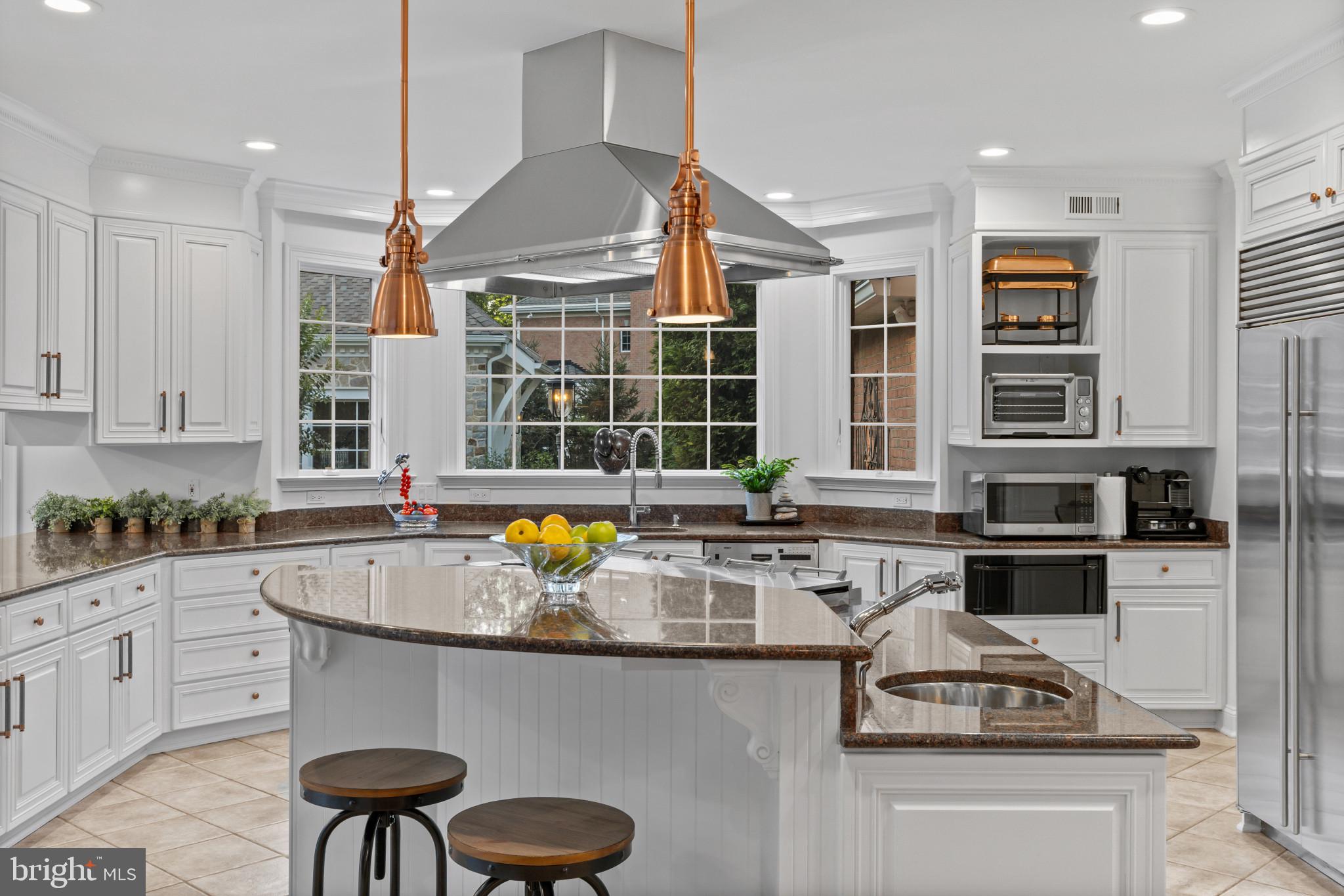 SOUTH RIVER COLONY - Residential