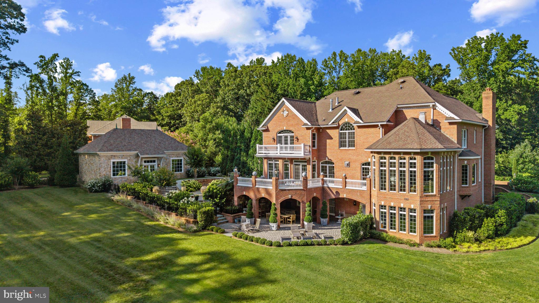SOUTH RIVER COLONY - Residential