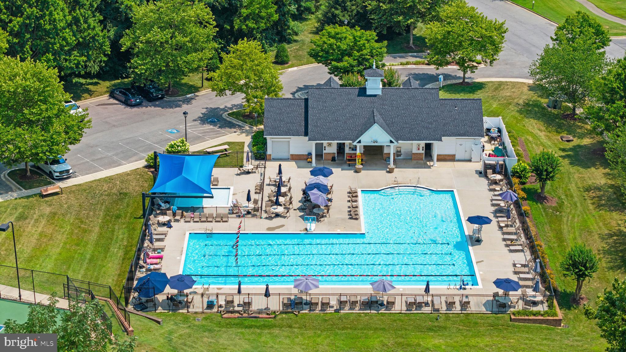 SOUTH RIVER COLONY - Residential