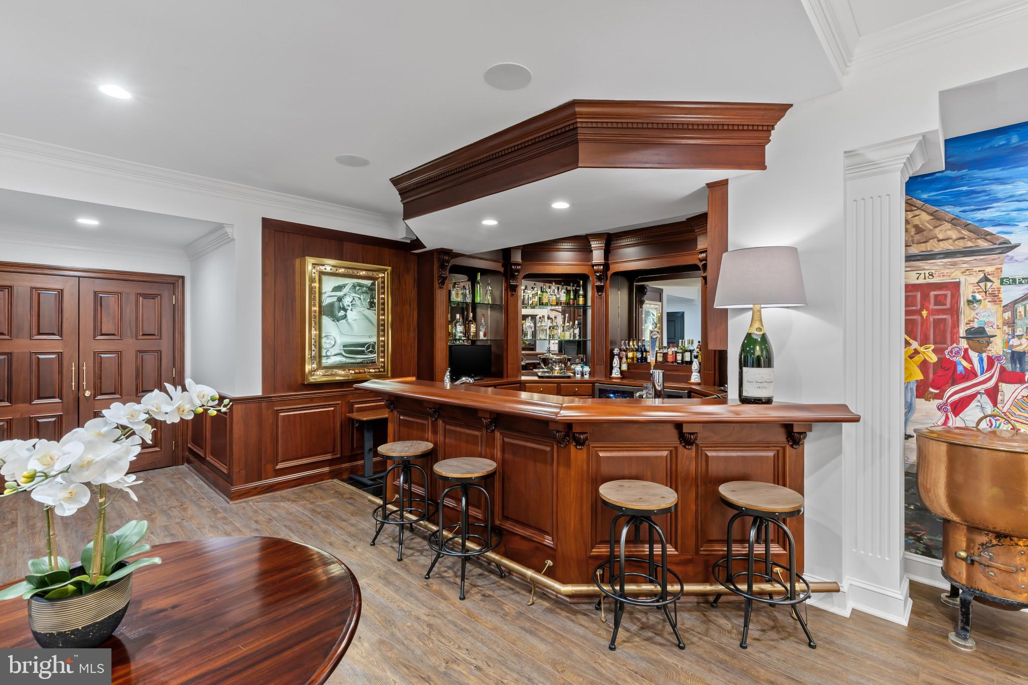 SOUTH RIVER COLONY - Residential