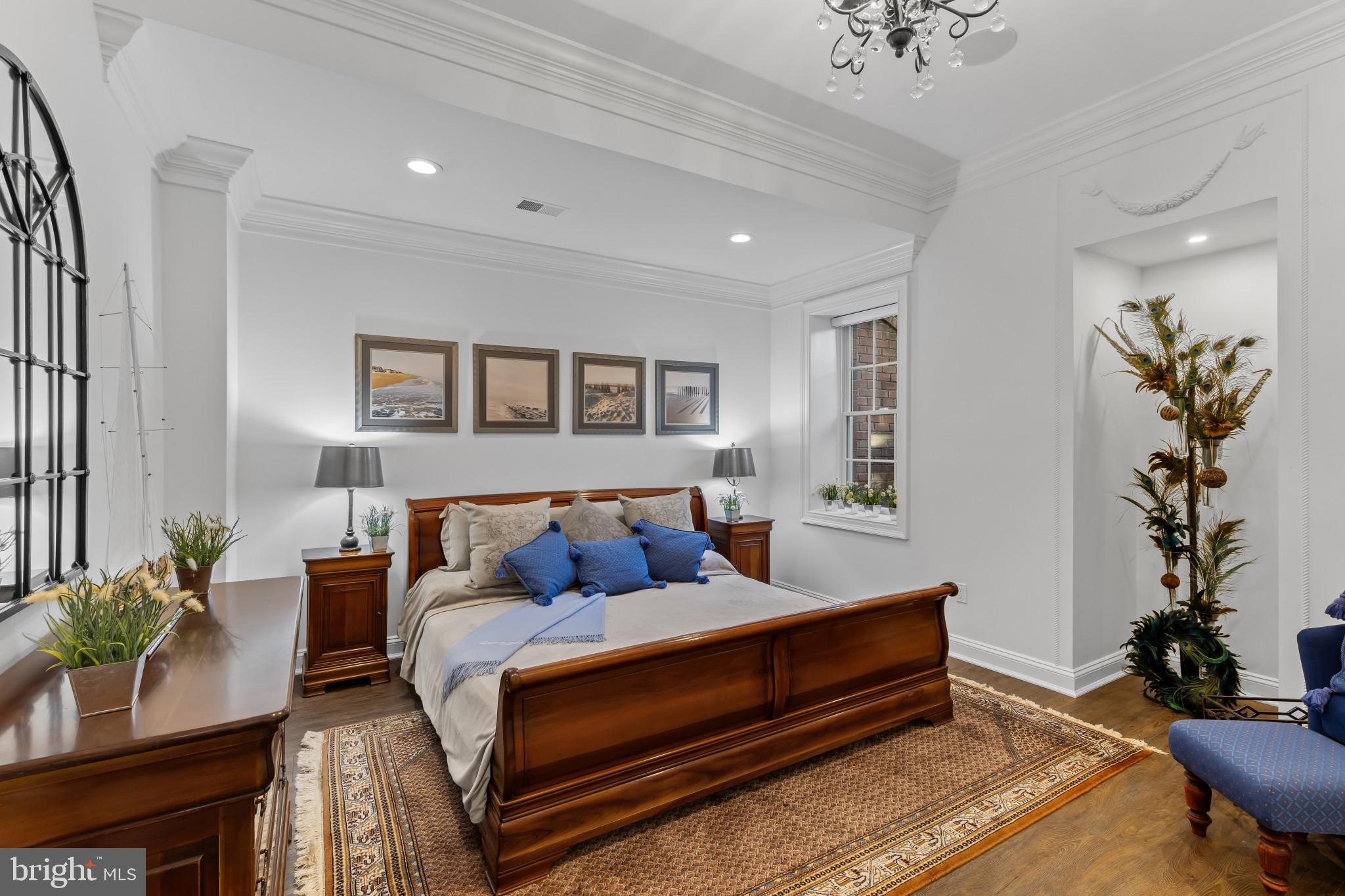 SOUTH RIVER COLONY - Residential