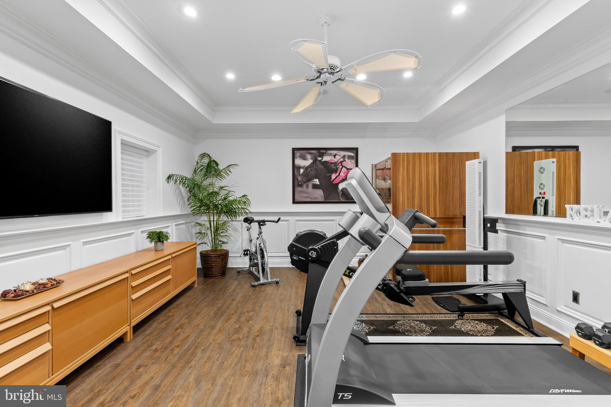 SOUTH RIVER COLONY - Residential