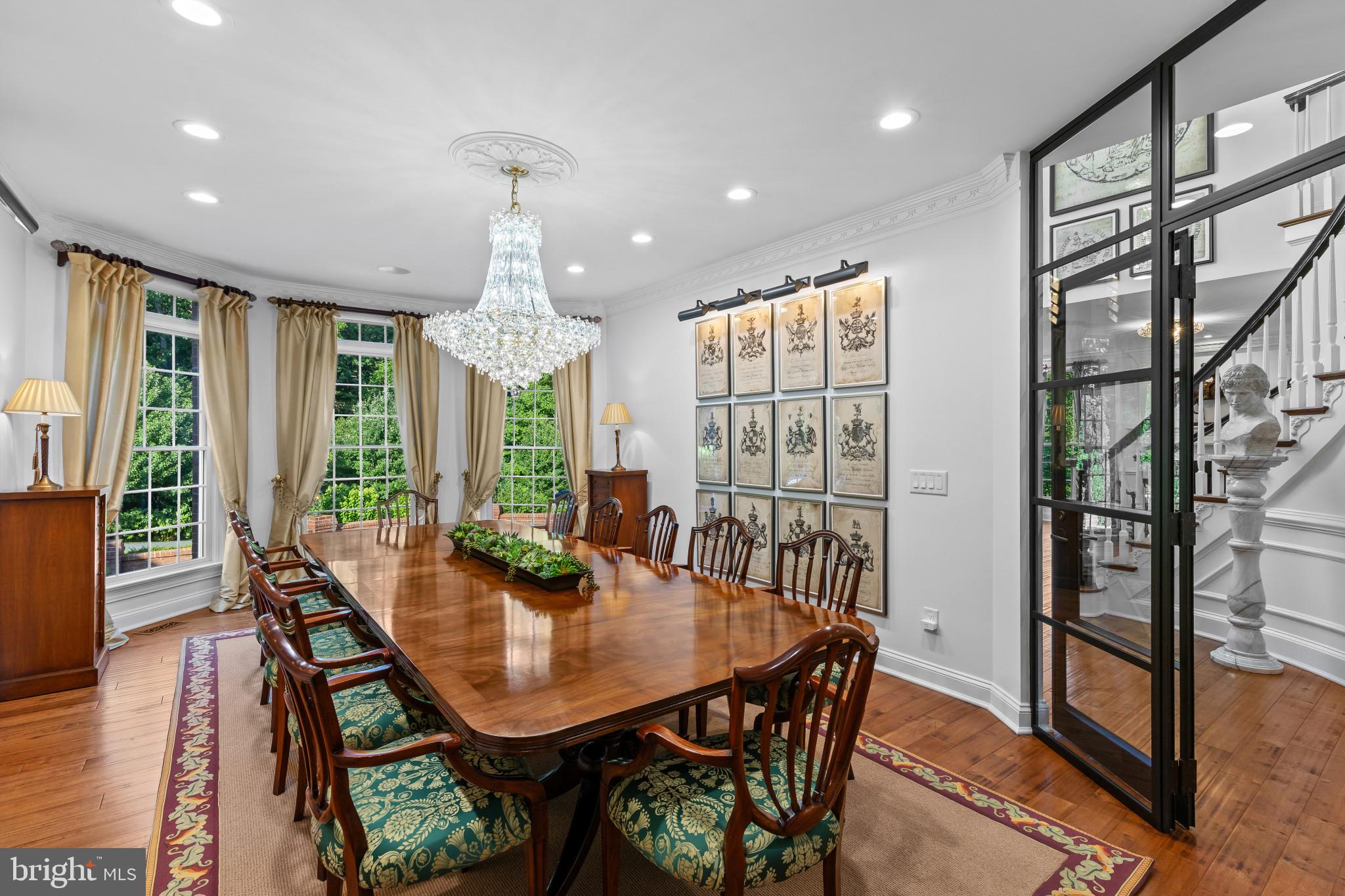 SOUTH RIVER COLONY - Residential