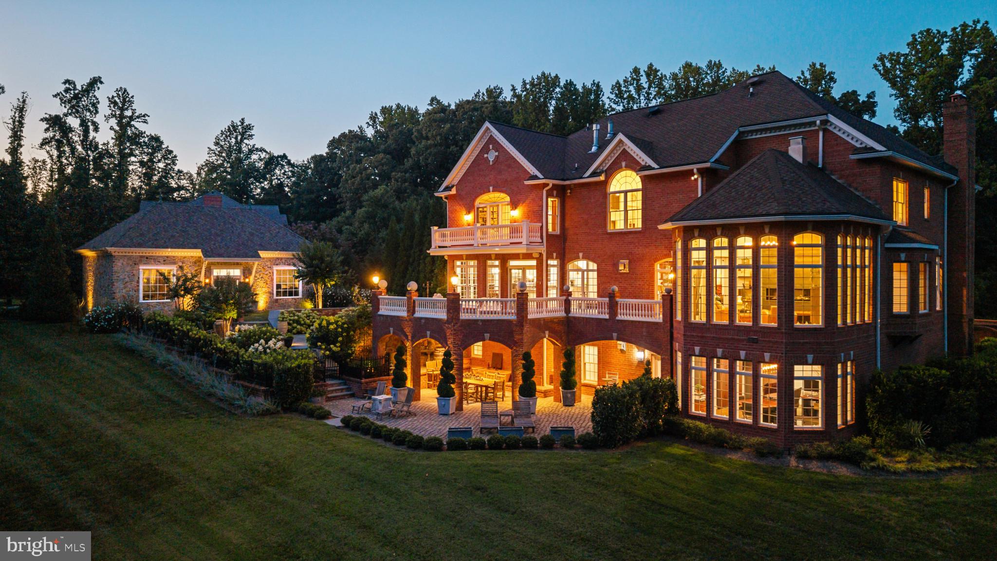 SOUTH RIVER COLONY - Residential