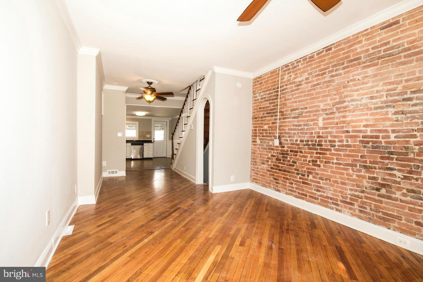 LOCUST POINT - Residential