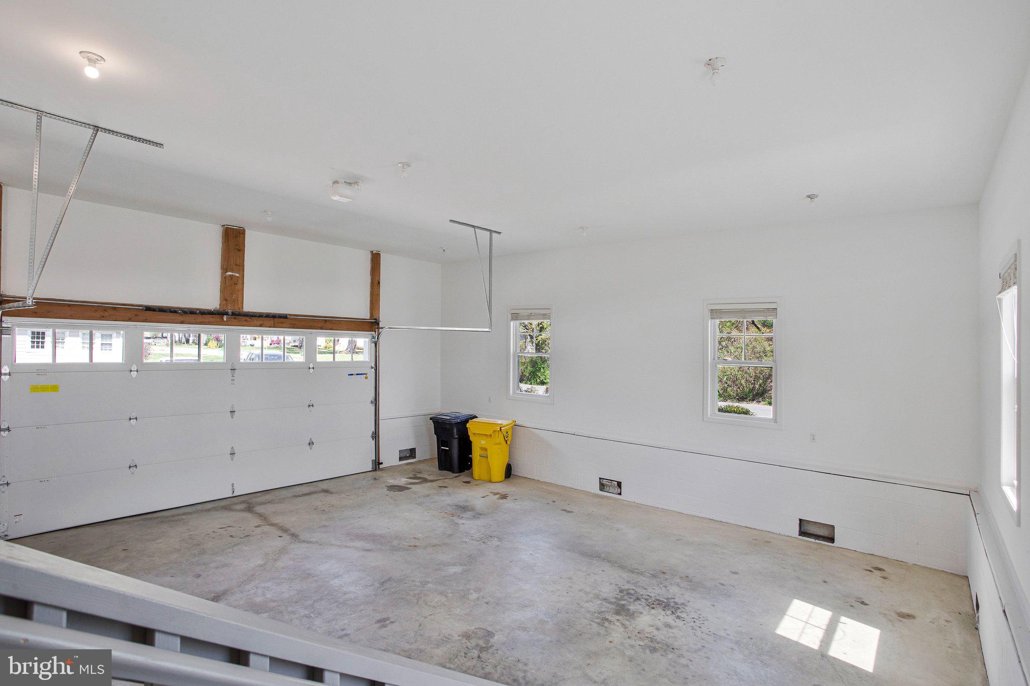 DEALE - Residential