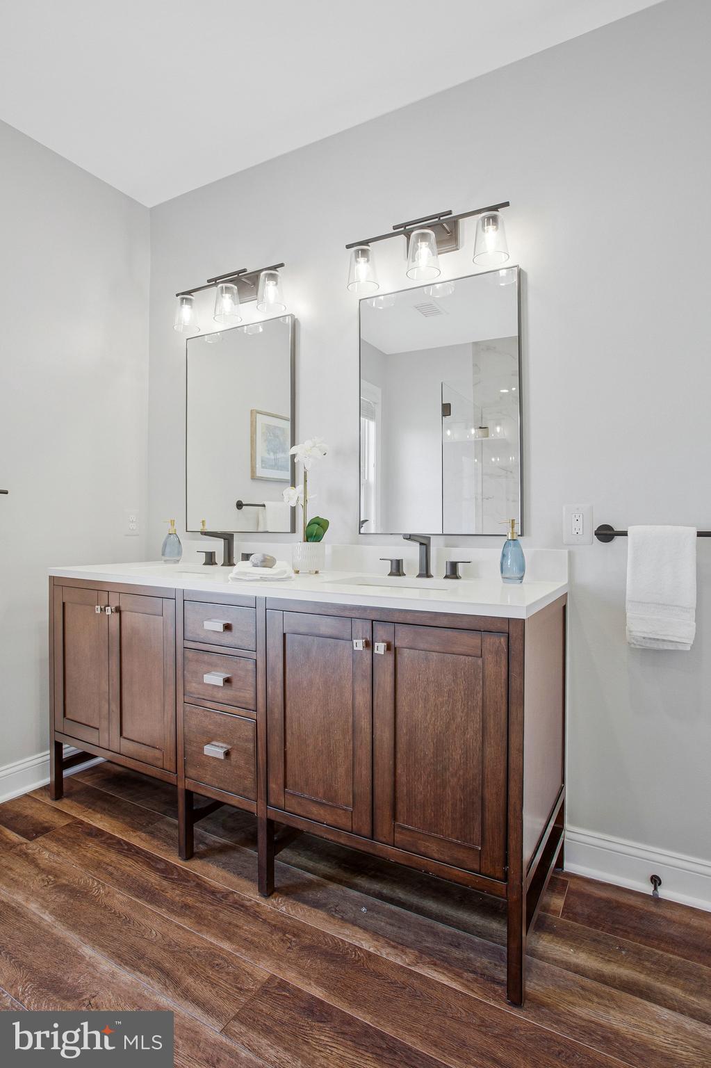 DEALE - Residential