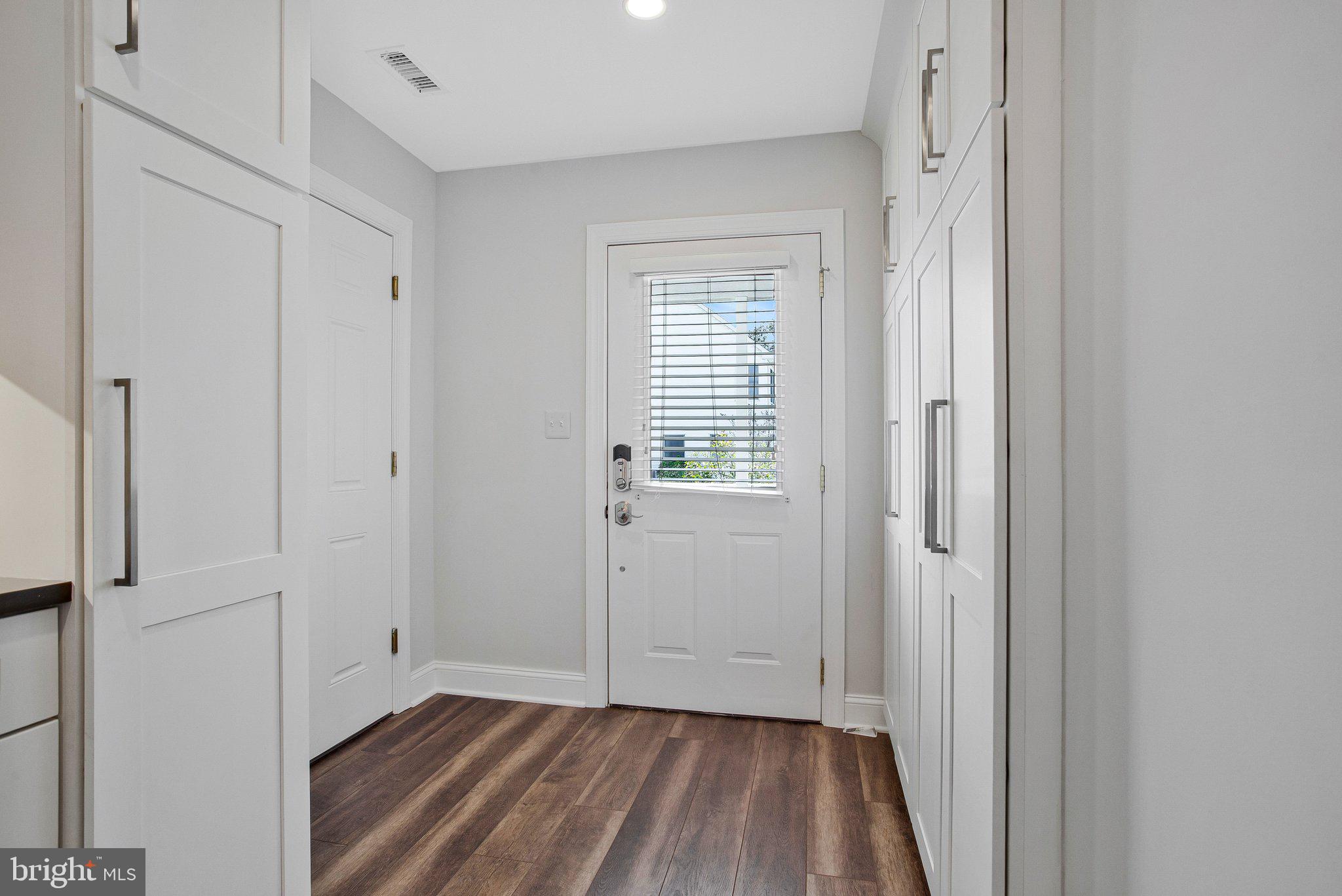 DEALE - Residential