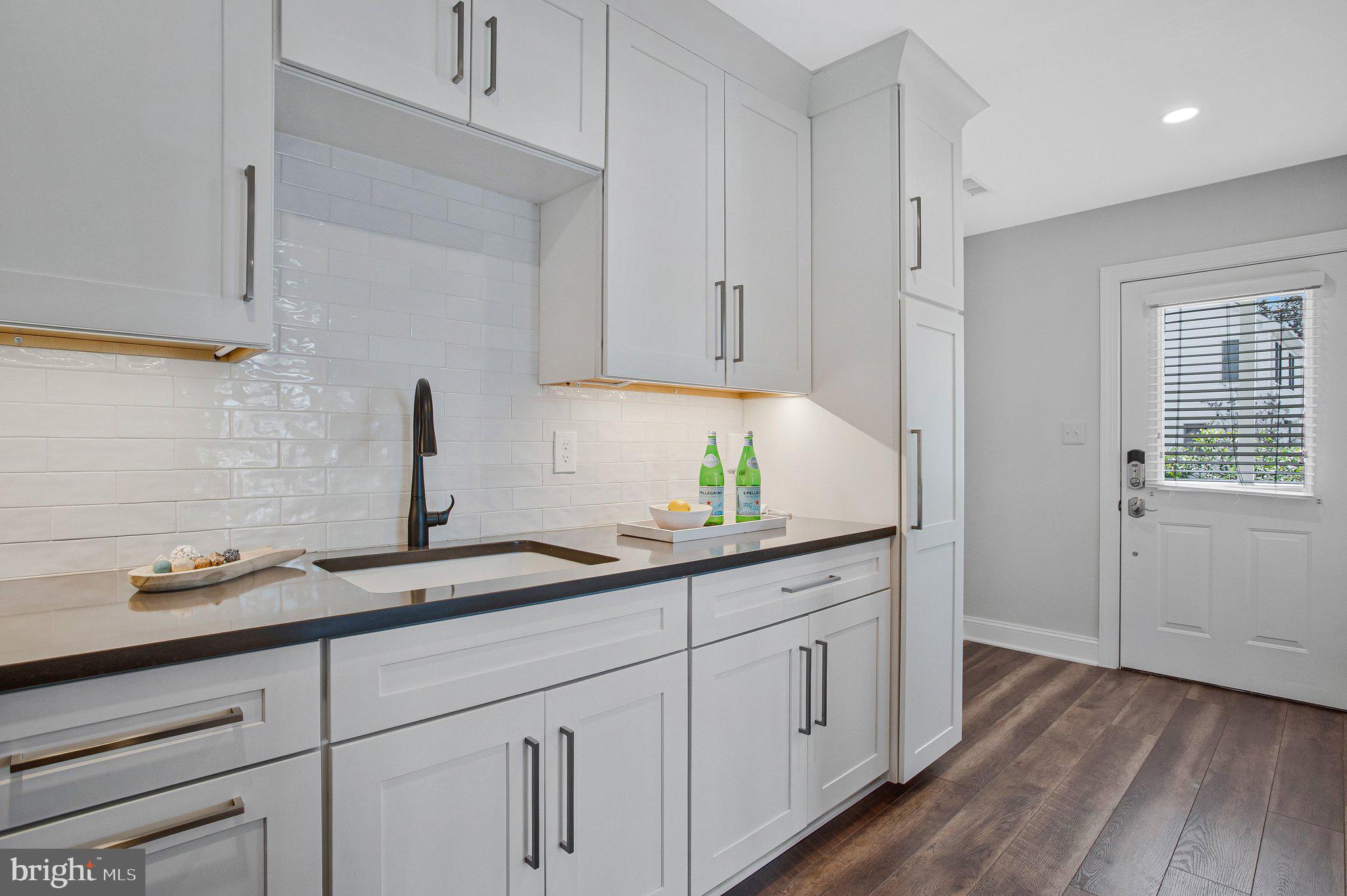 DEALE - Residential