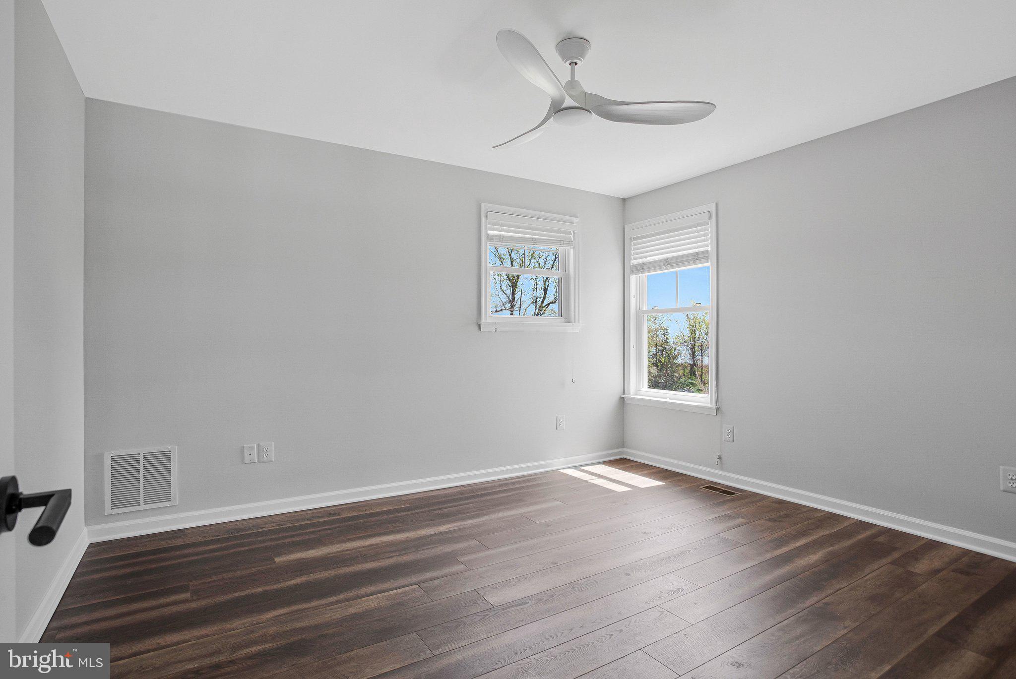 DEALE - Residential