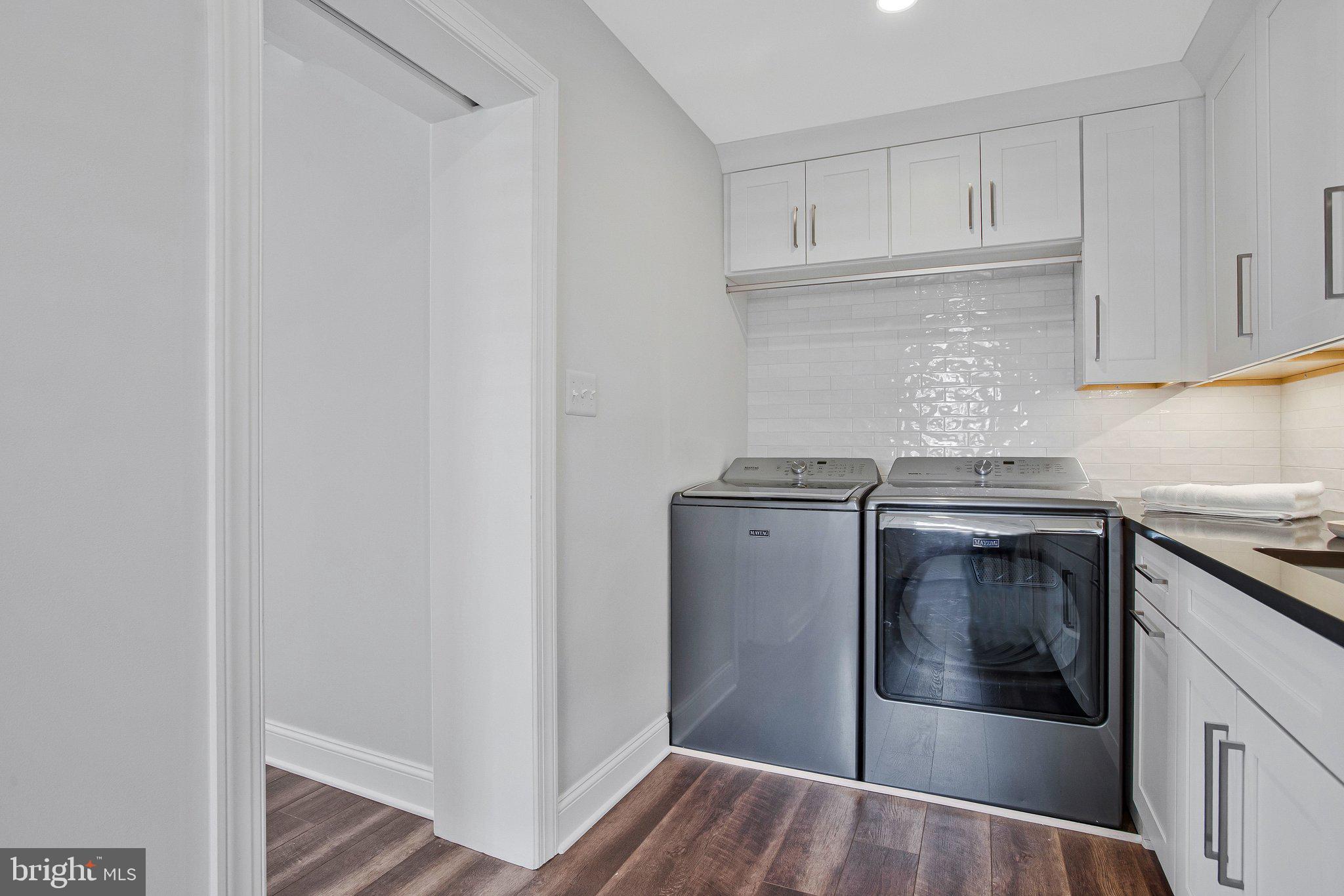 DEALE - Residential