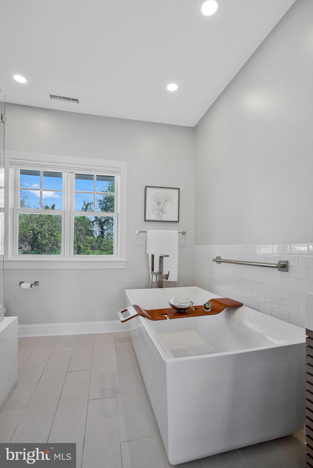 DEALE - Residential