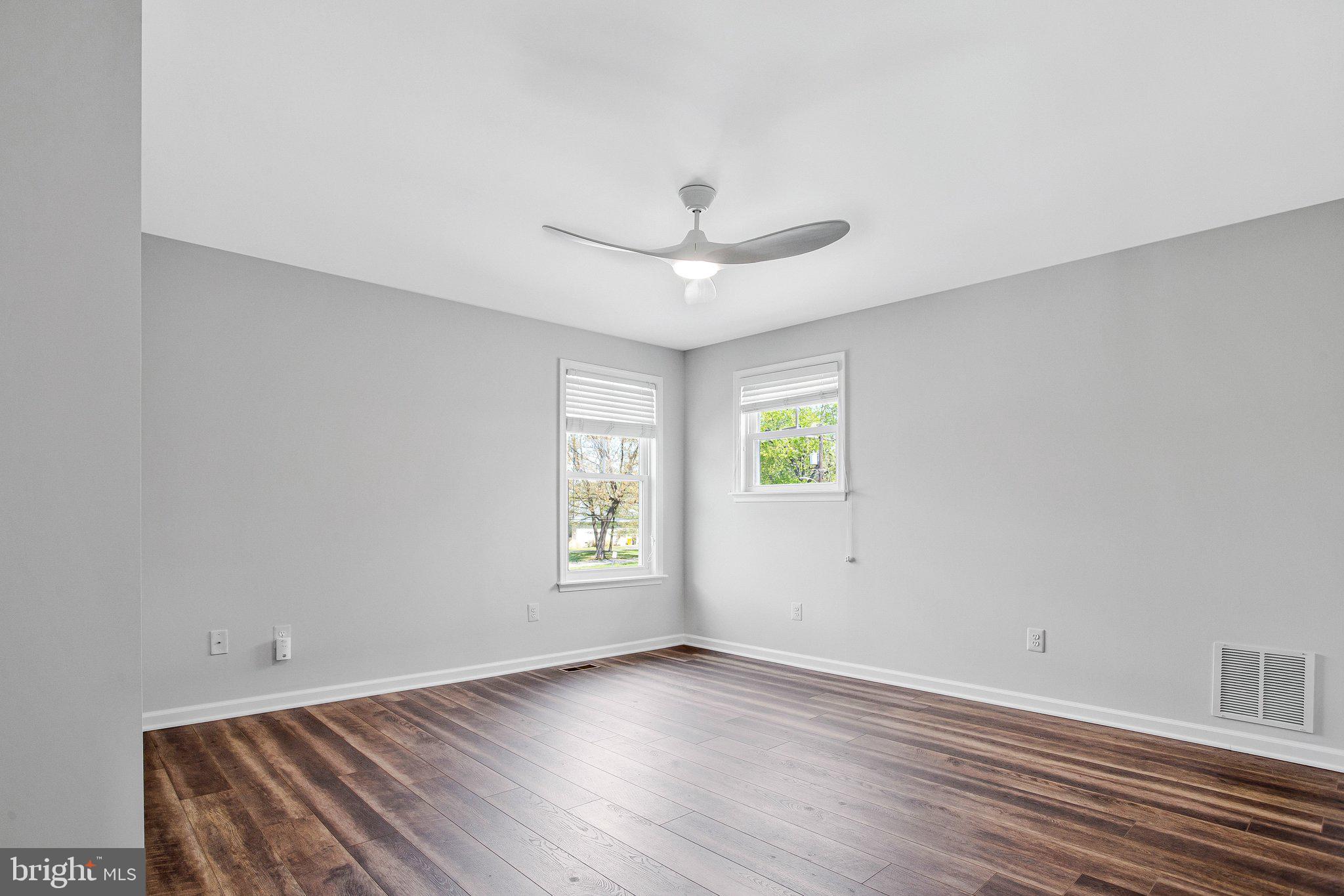DEALE - Residential